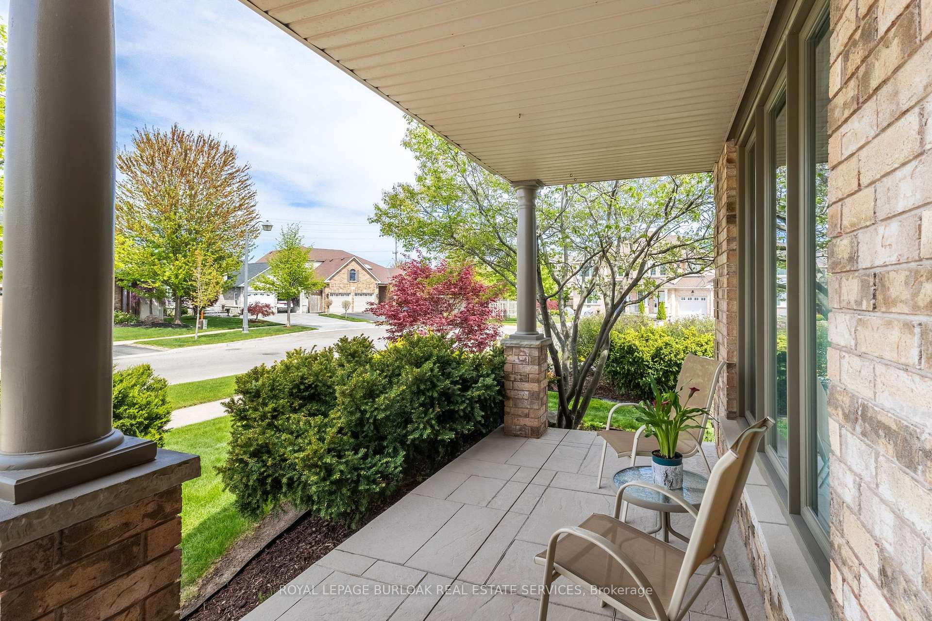 Photo 5 of 2605 Armour Crescent, Burlington, Rose — HOMEH