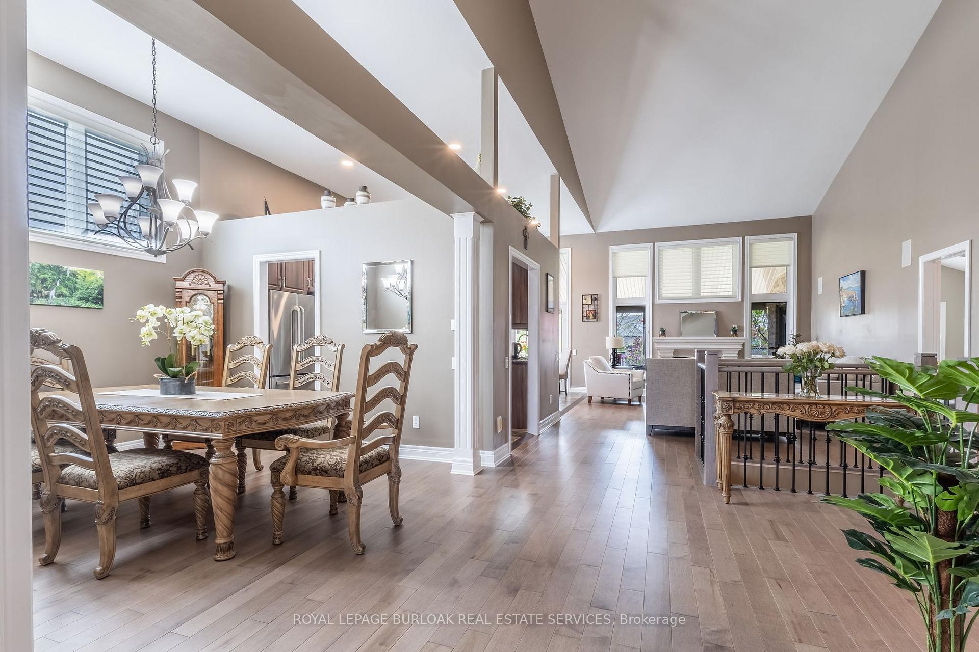 Photo 8 of 2605 Armour Crescent, Burlington, Rose — HOMEH