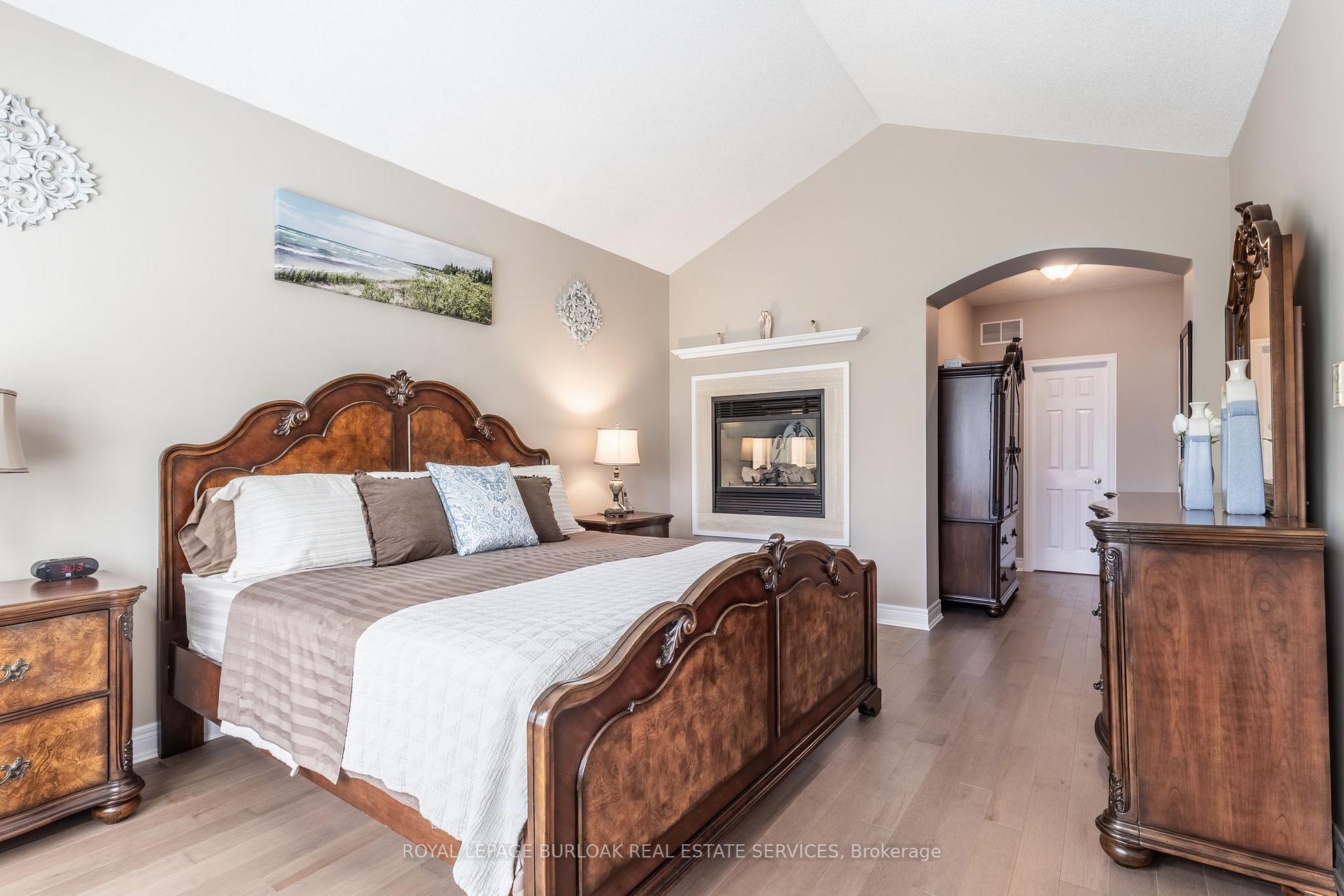 Photo 20 of 2605 Armour Crescent, Burlington, Rose — HOMEH