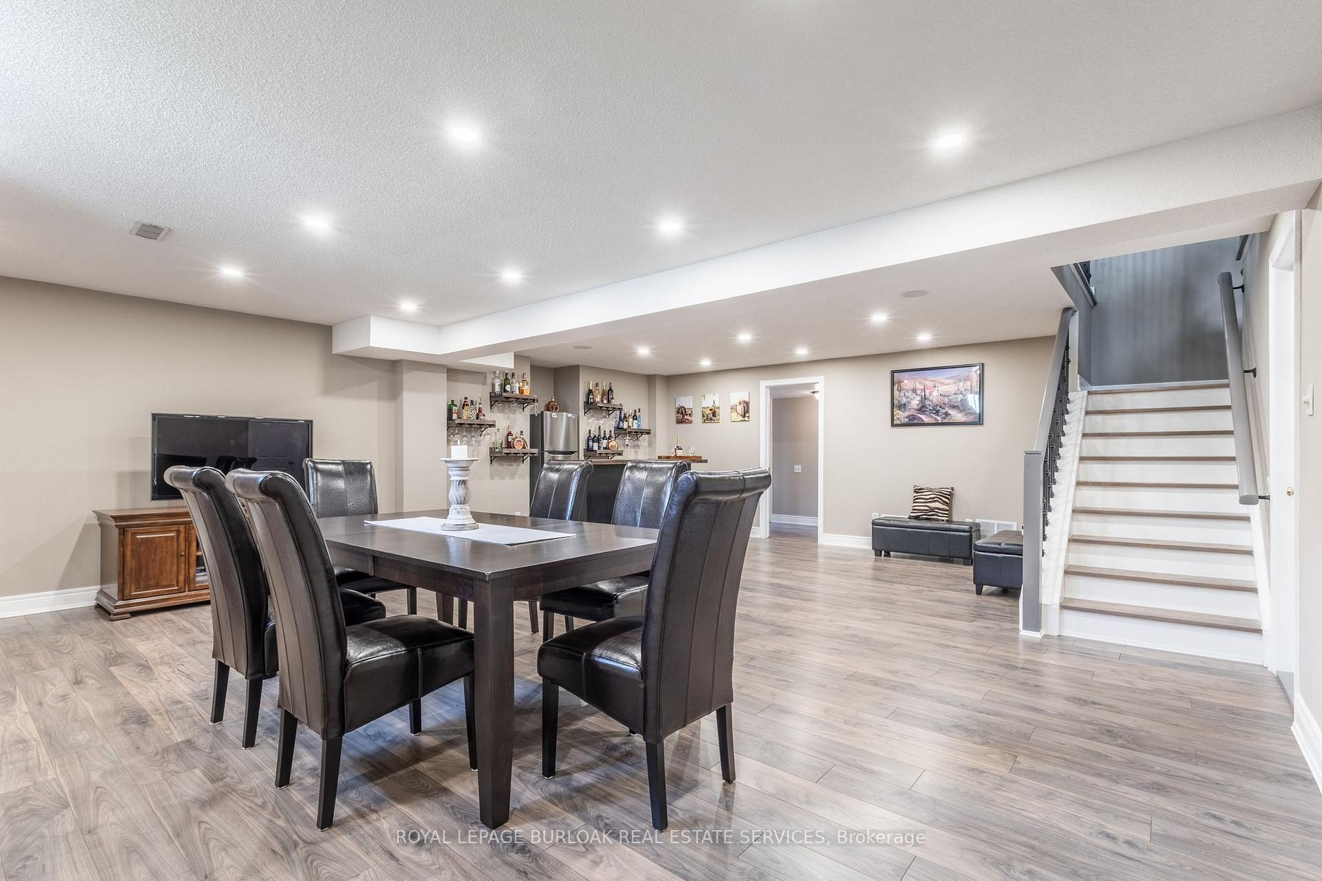 Photo 28 of 2605 Armour Crescent, Burlington, Rose — HOMEH