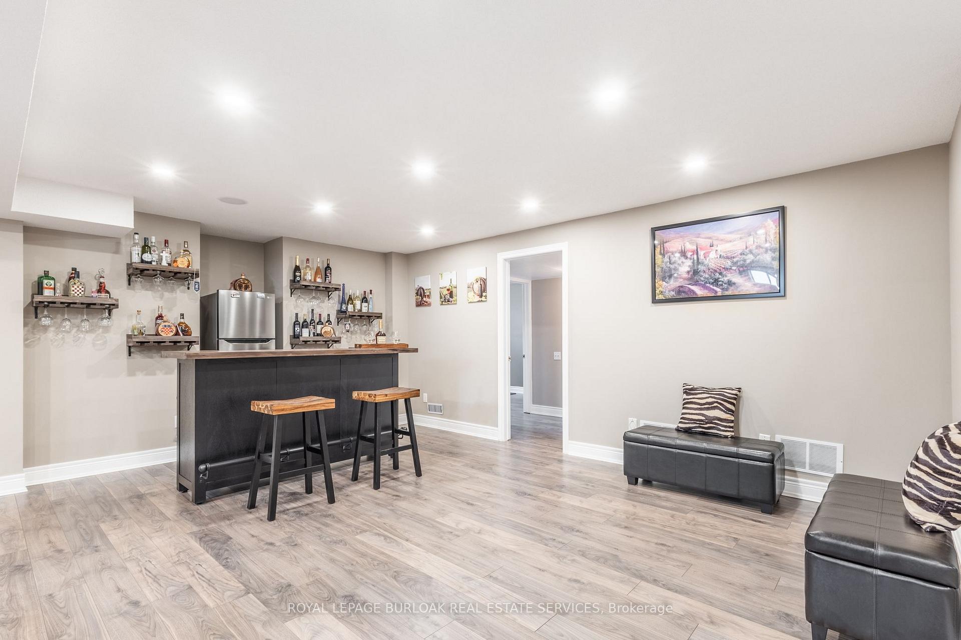 Photo 31 of 2605 Armour Crescent, Burlington, Rose — HOMEH