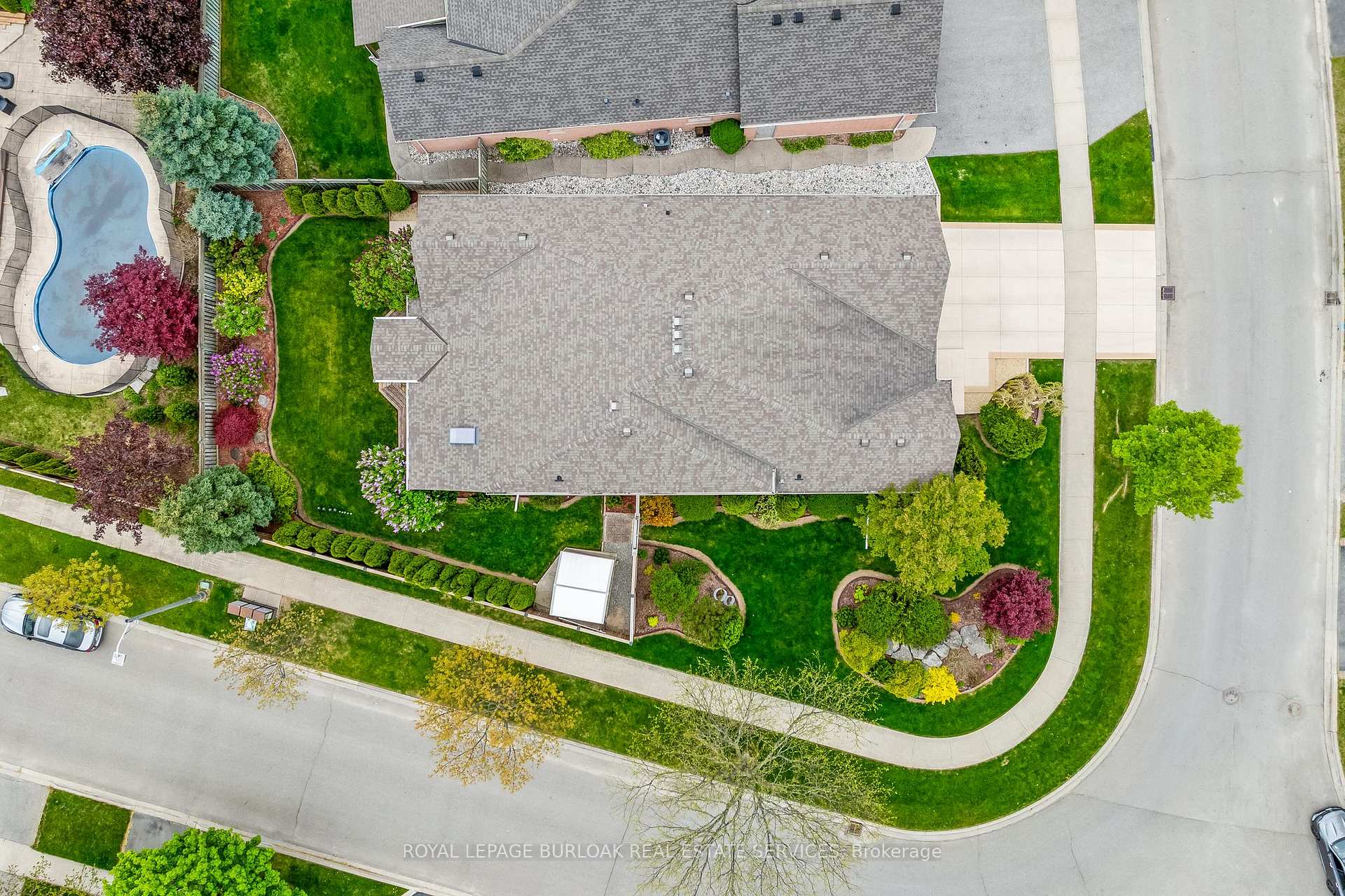 Photo 47 of 2605 Armour Crescent, Burlington, Rose — HOMEH