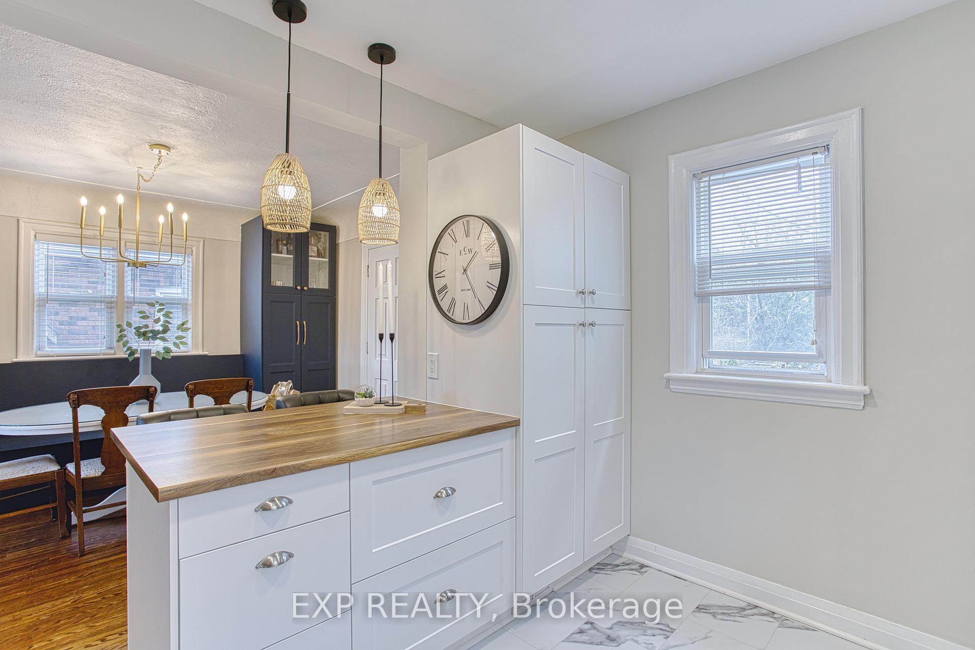 Photo 18 of 49 Barons Avenue S, Hamilton, Bartonville — HOMEH