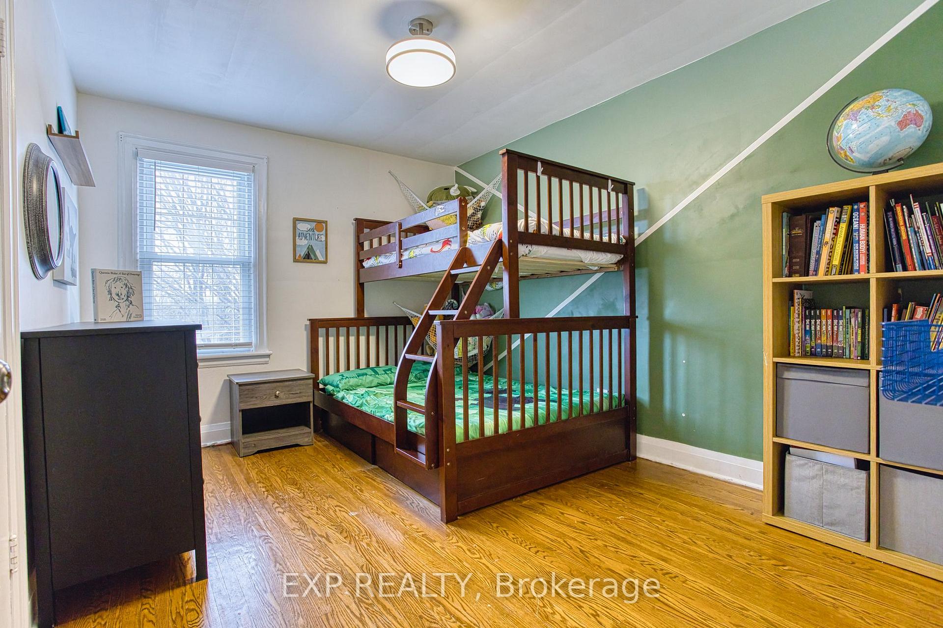 Photo 20 of 49 Barons Avenue S, Hamilton, Bartonville — HOMEH