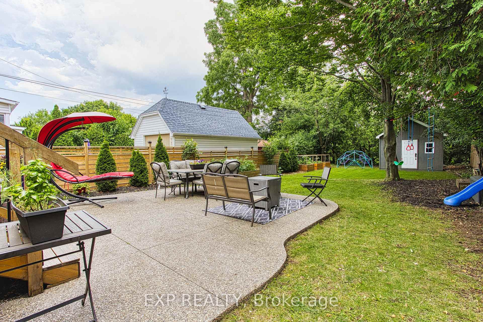 Photo 31 of 49 Barons Avenue S, Hamilton, Bartonville — HOMEH