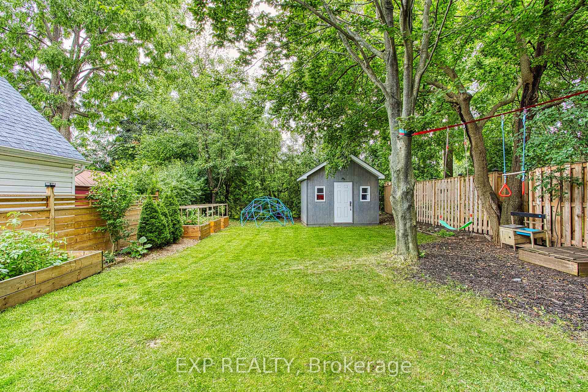 Photo 39 of 49 Barons Avenue S, Hamilton, Bartonville — HOMEH