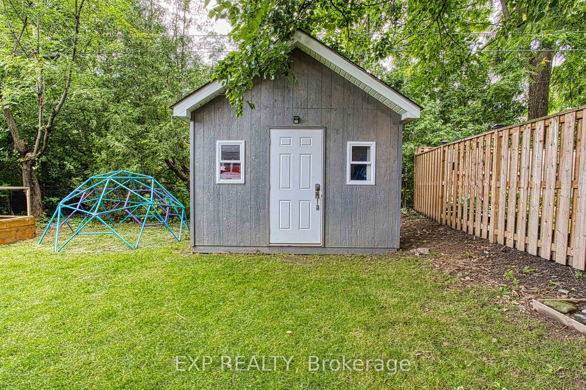 Photo 37 of 49 Barons Avenue S, Hamilton, Bartonville — HOMEH
