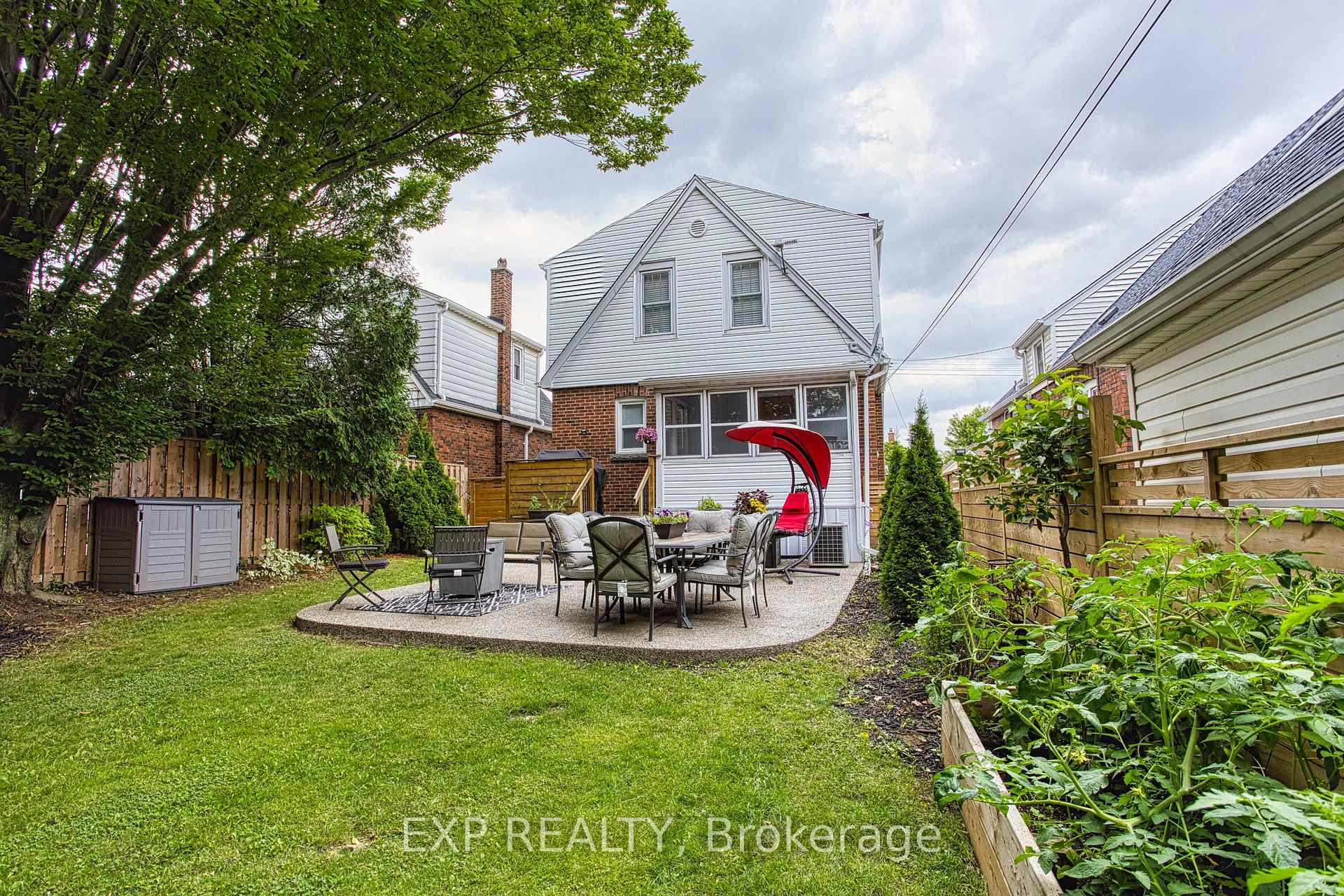 Photo 38 of 49 Barons Avenue S, Hamilton, Bartonville — HOMEH