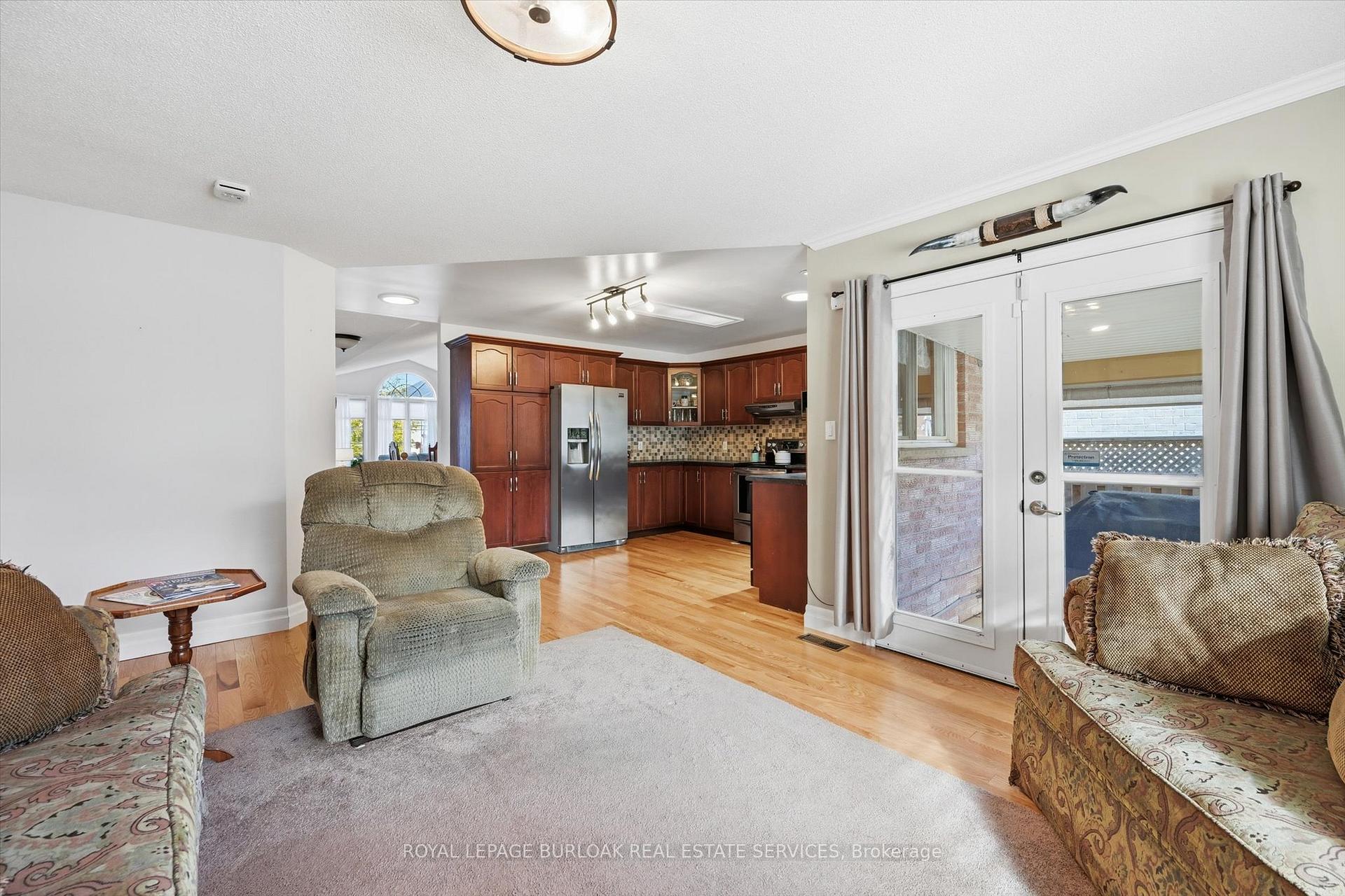 Photo 23 of 44 Rockhaven Lane, Hamilton, Waterdown — HOMEH