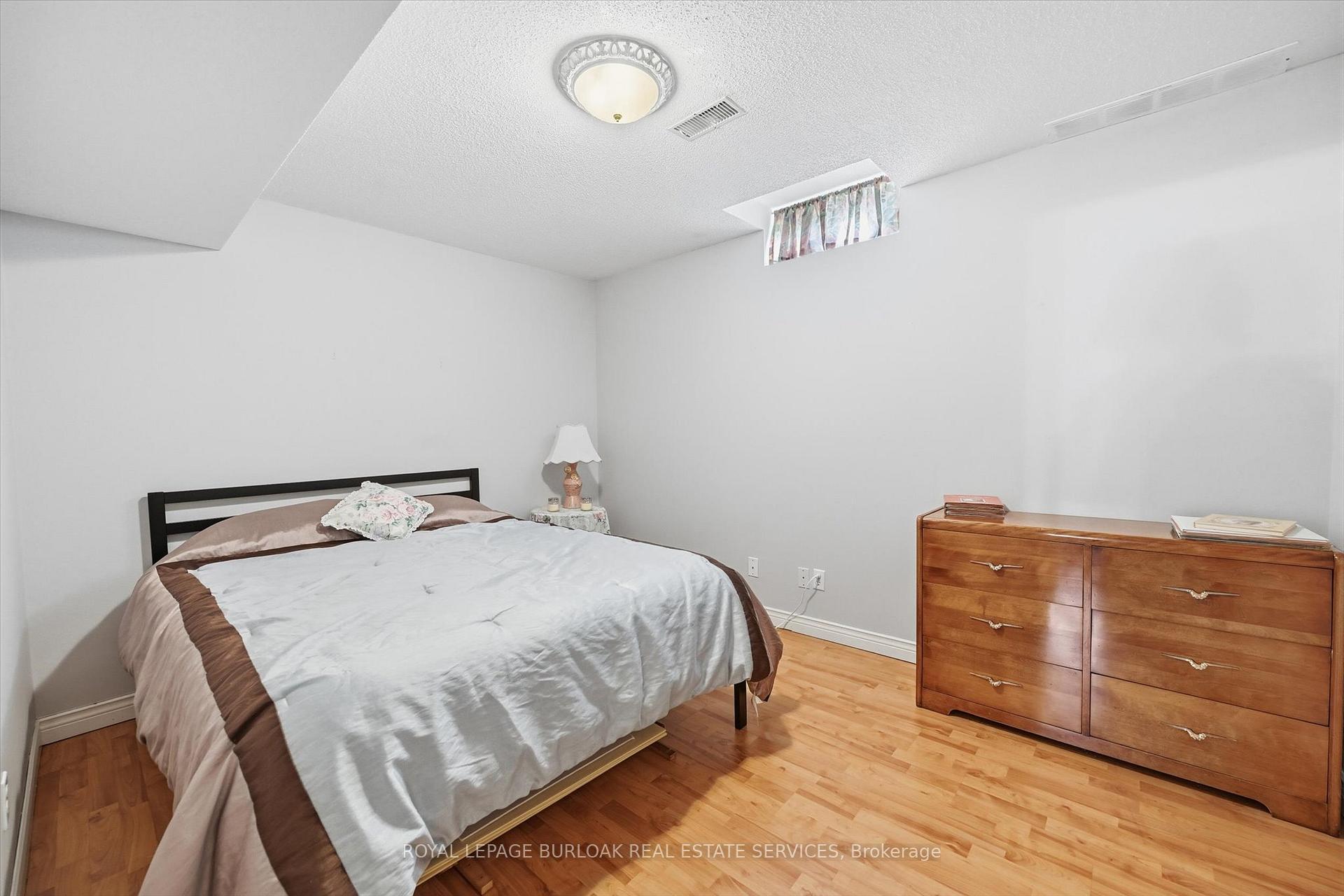 Photo 48 of 44 Rockhaven Lane, Hamilton, Waterdown — HOMEH