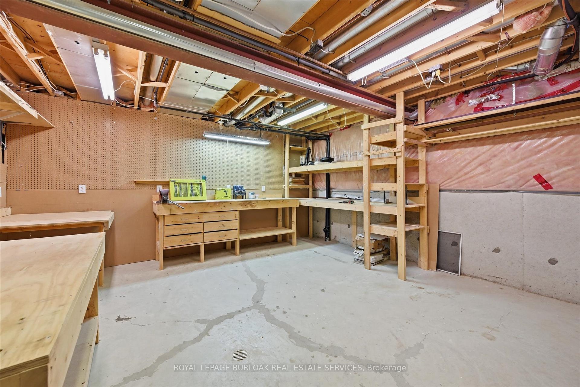 Photo 31 of 44 Rockhaven Lane, Hamilton, Waterdown — HOMEH