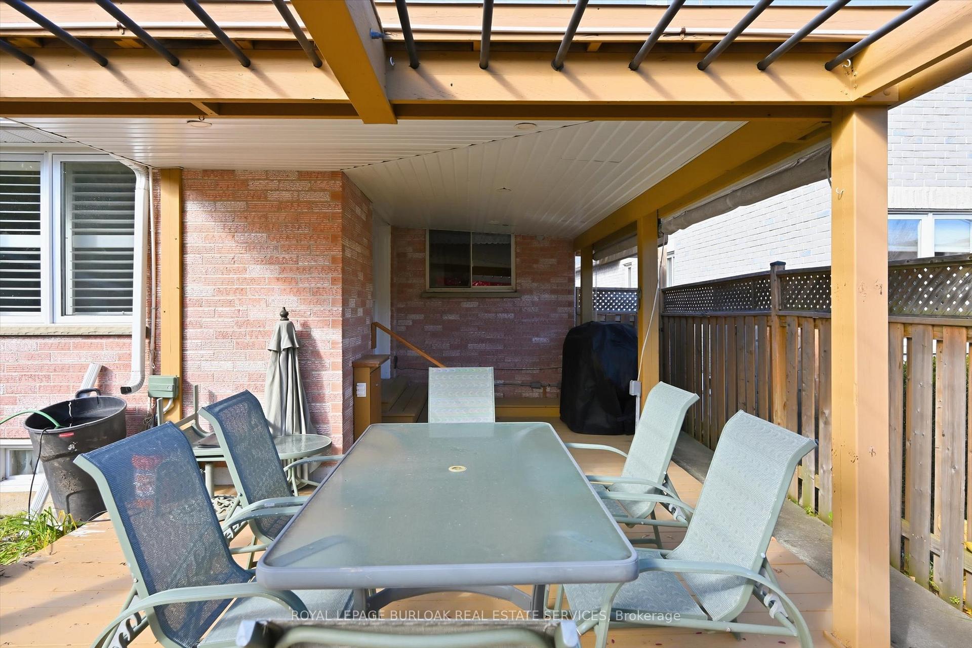 Photo 39 of 44 Rockhaven Lane, Hamilton, Waterdown — HOMEH
