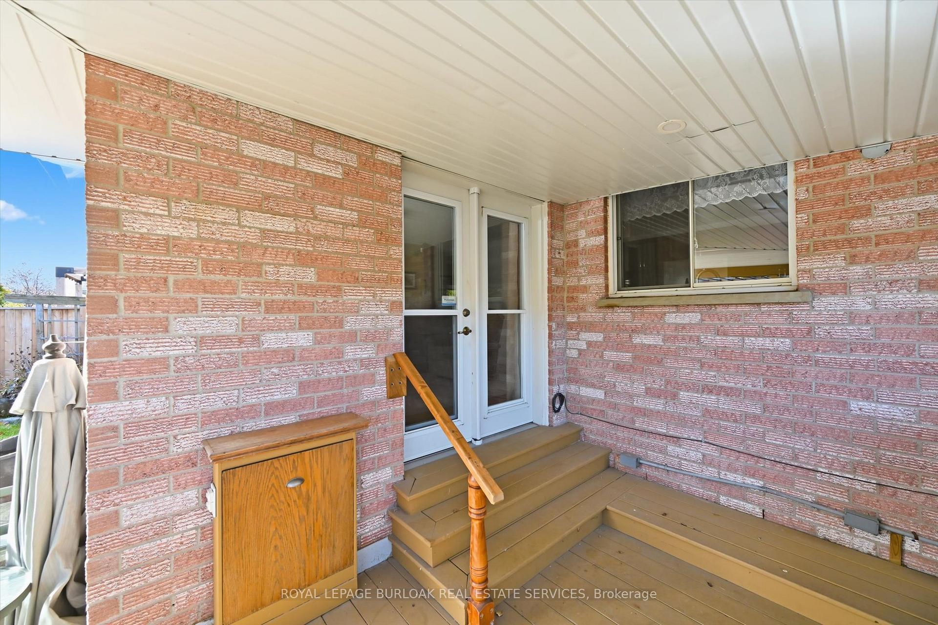 Photo 13 of 44 Rockhaven Lane, Hamilton, Waterdown — HOMEH