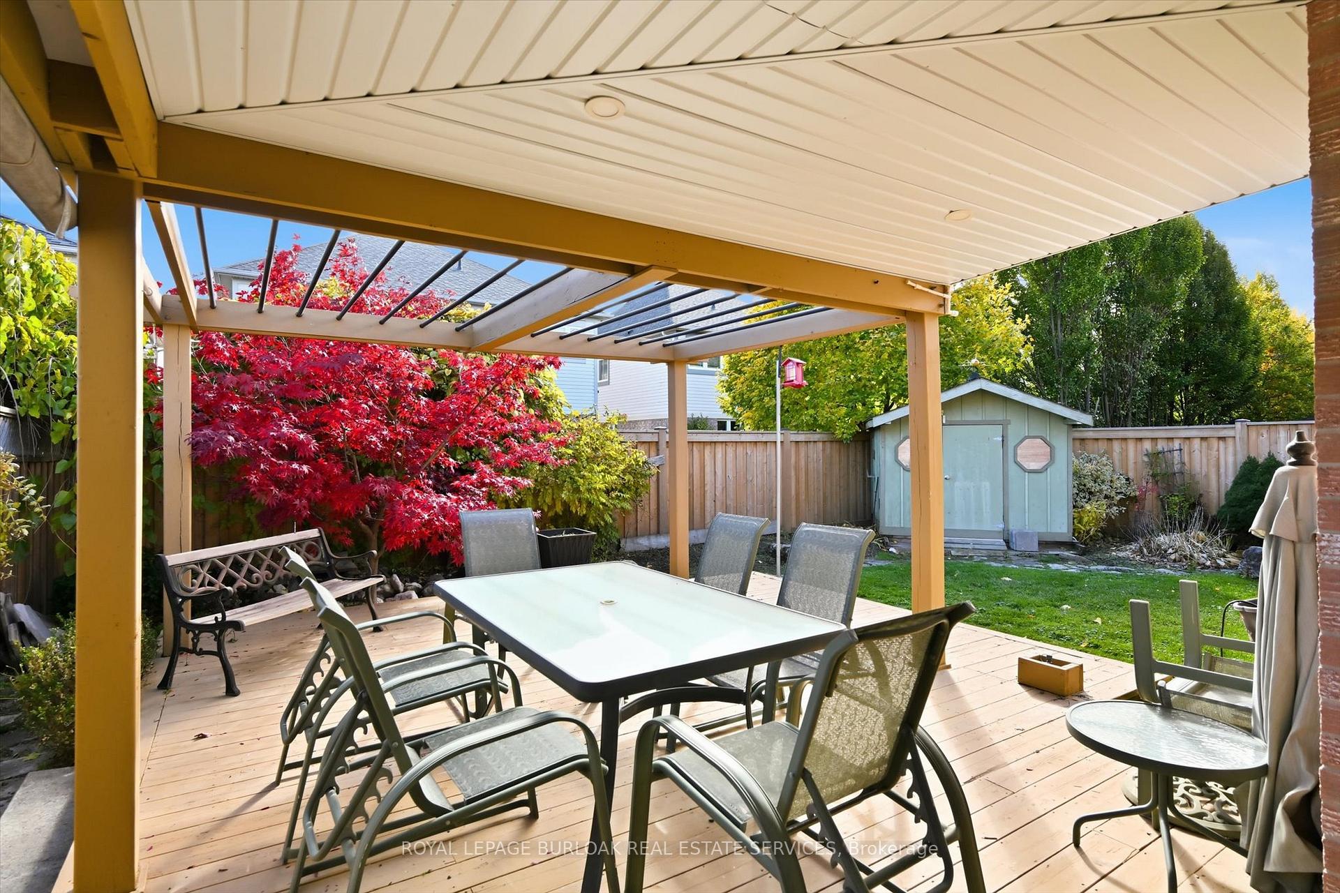 Photo 14 of 44 Rockhaven Lane, Hamilton, Waterdown — HOMEH