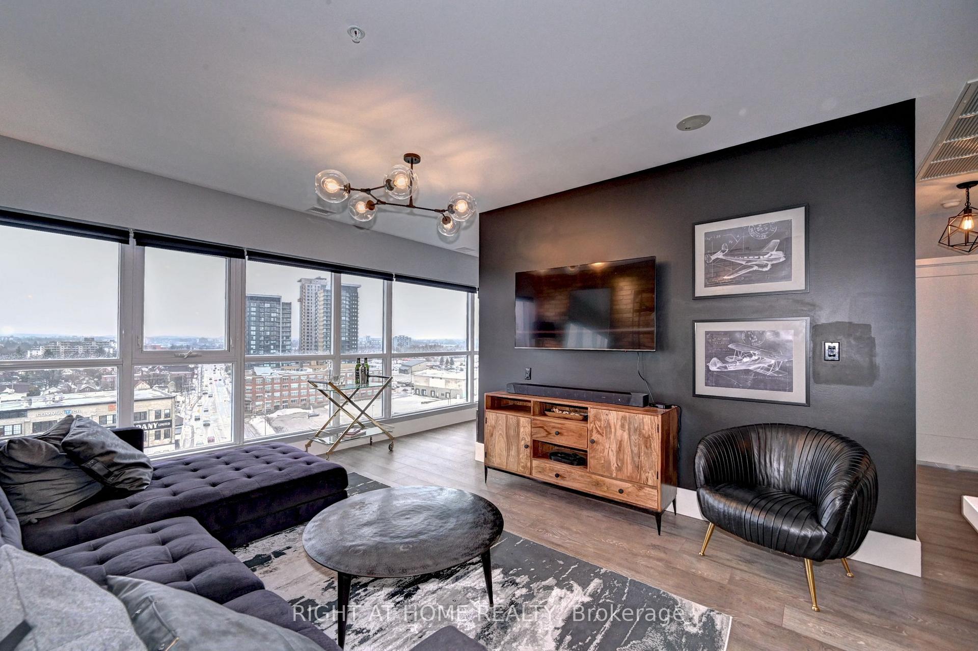 Photo 25 of Unit 901, 1 Victoria Street, Kitchener — HOMEH