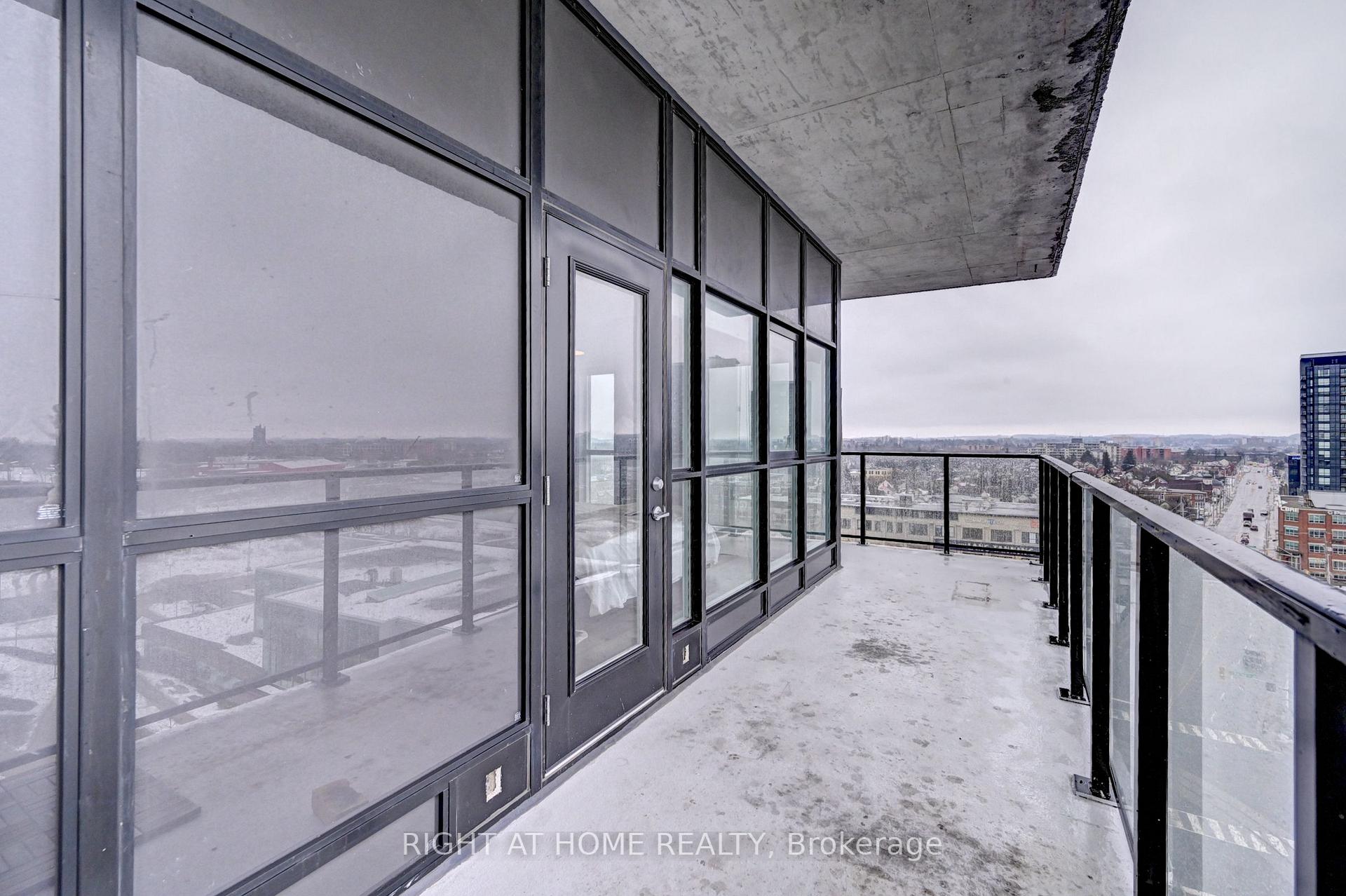 Photo 9 of Unit 901, 1 Victoria Street, Kitchener — HOMEH