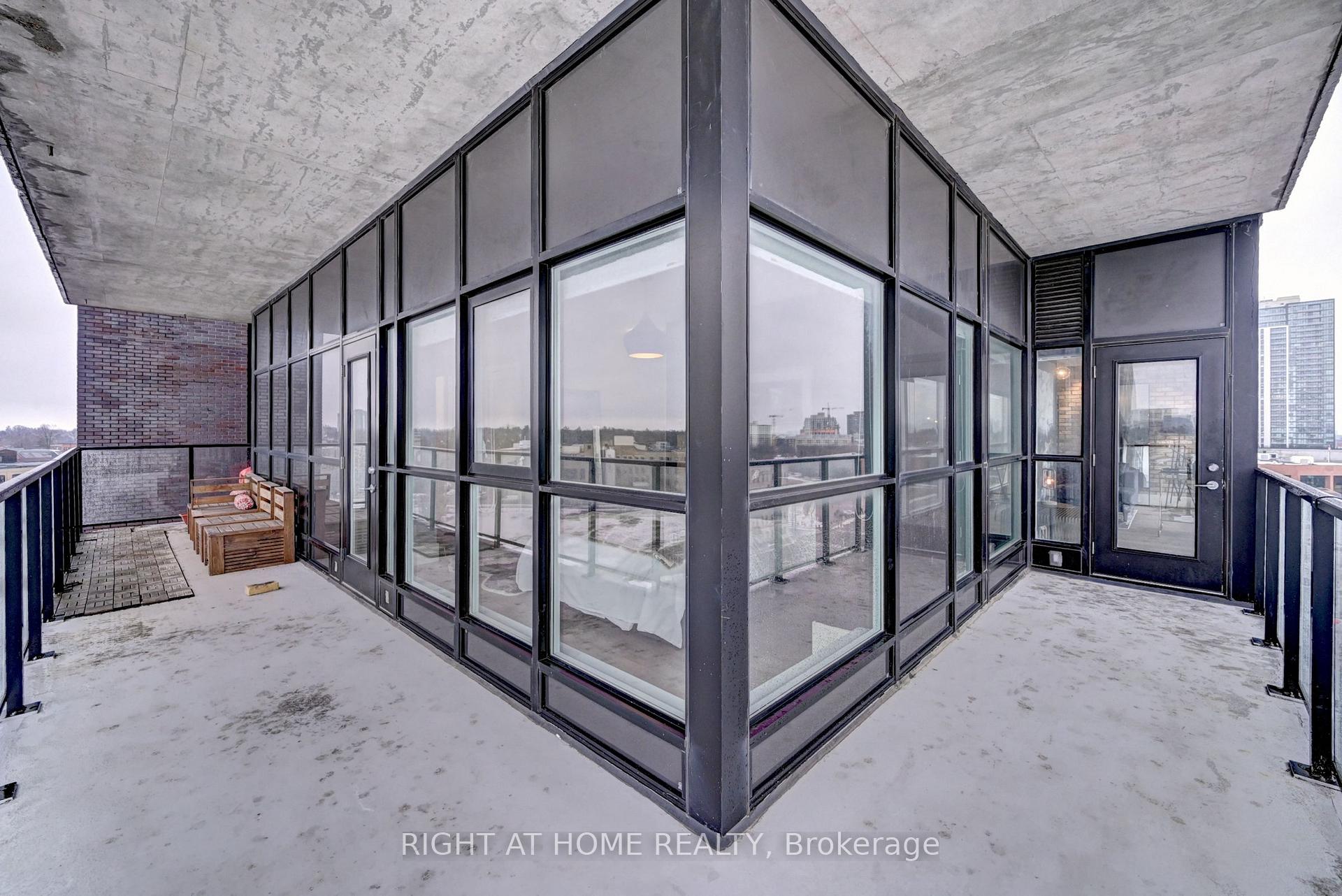 Photo 15 of Unit 901, 1 Victoria Street, Kitchener — HOMEH