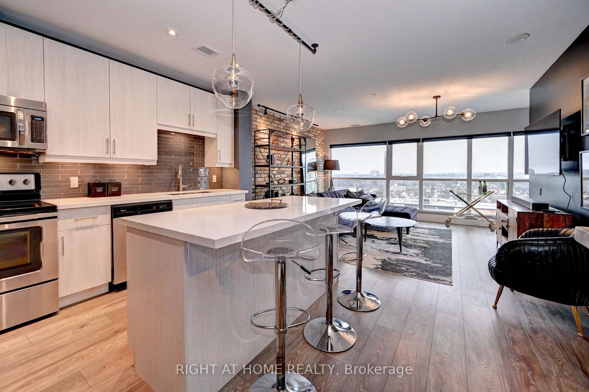 Photo 20 of Unit 901, 1 Victoria Street, Kitchener — HOMEH