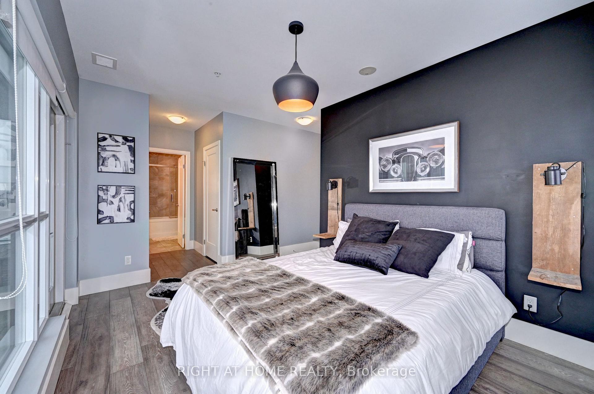 Photo 14 of Unit 901, 1 Victoria Street, Kitchener — HOMEH