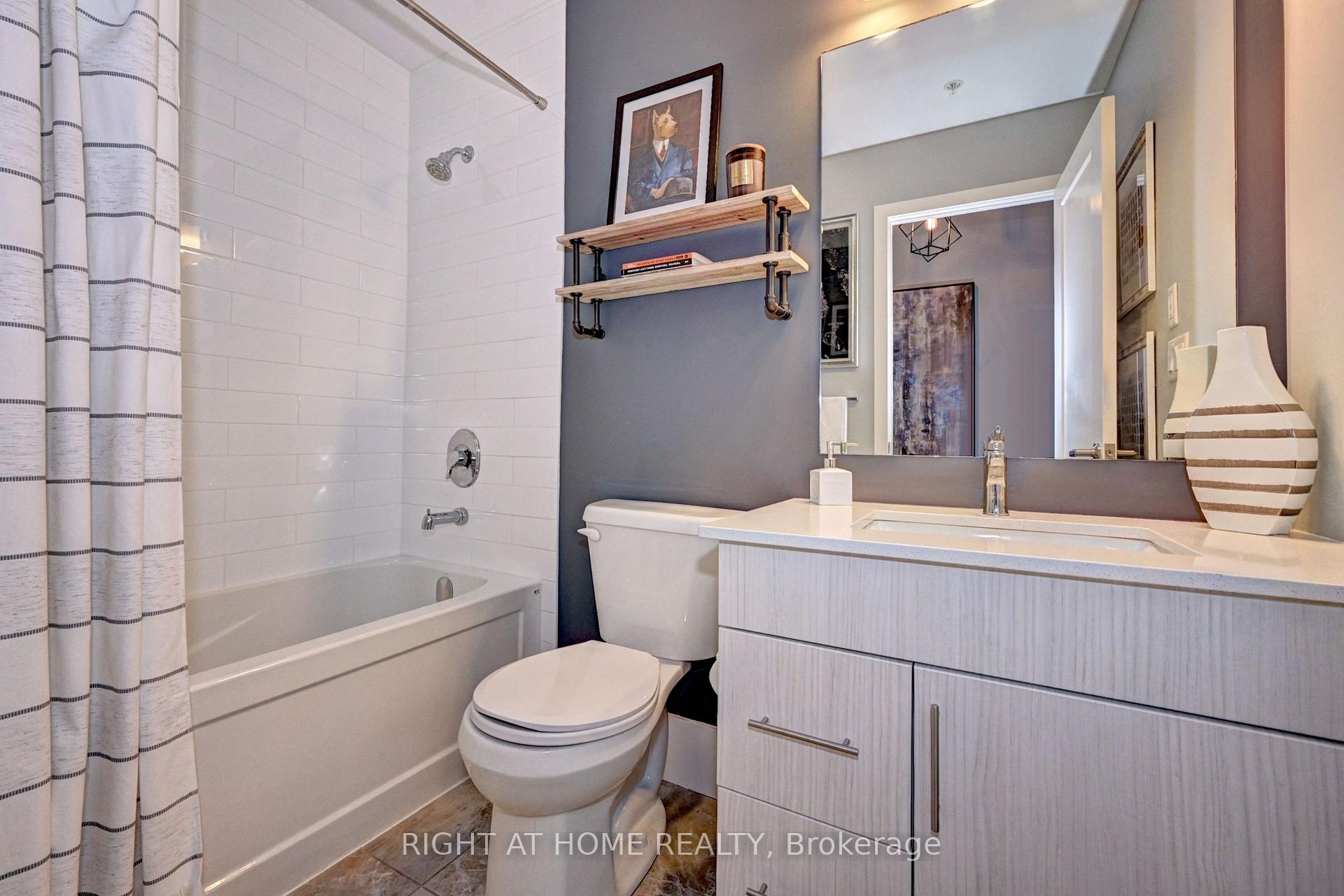 Photo 24 of Unit 901, 1 Victoria Street, Kitchener — HOMEH