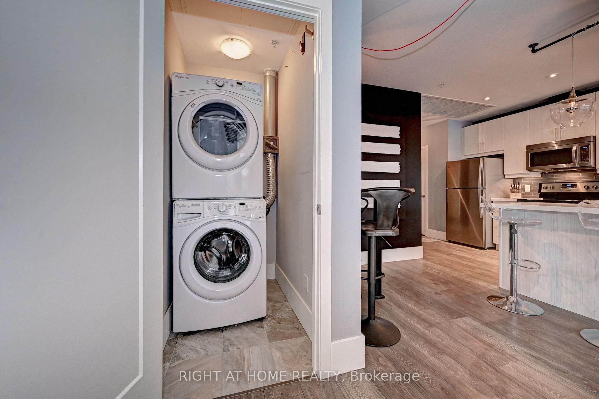 Photo 12 of Unit 901, 1 Victoria Street, Kitchener — HOMEH