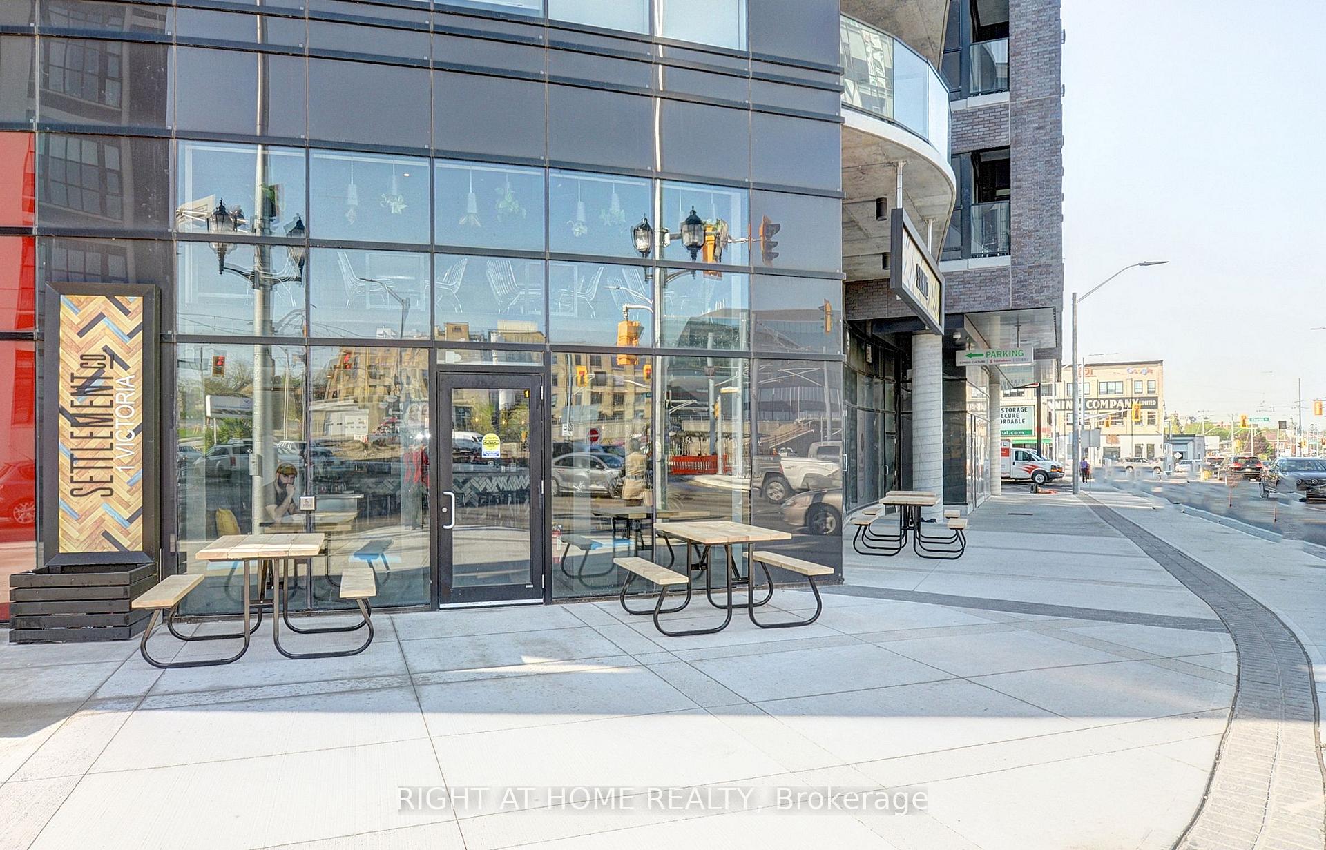 Photo 32 of Unit 901, 1 Victoria Street, Kitchener — HOMEH