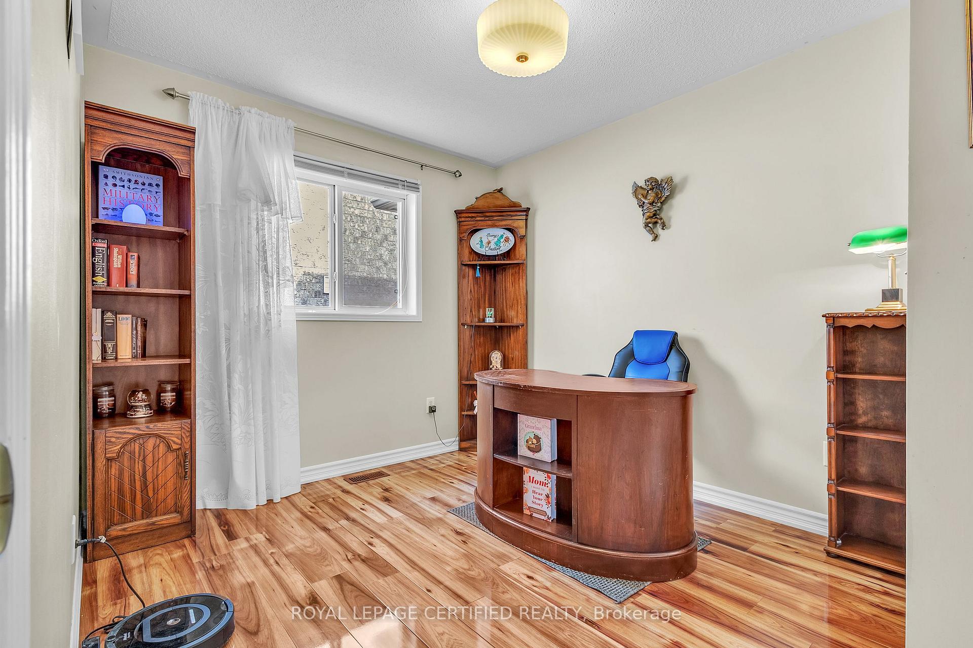 Photo 20 of 38 Dwellers Road, Brampton, Fletcher's Creek Village — HOMEH