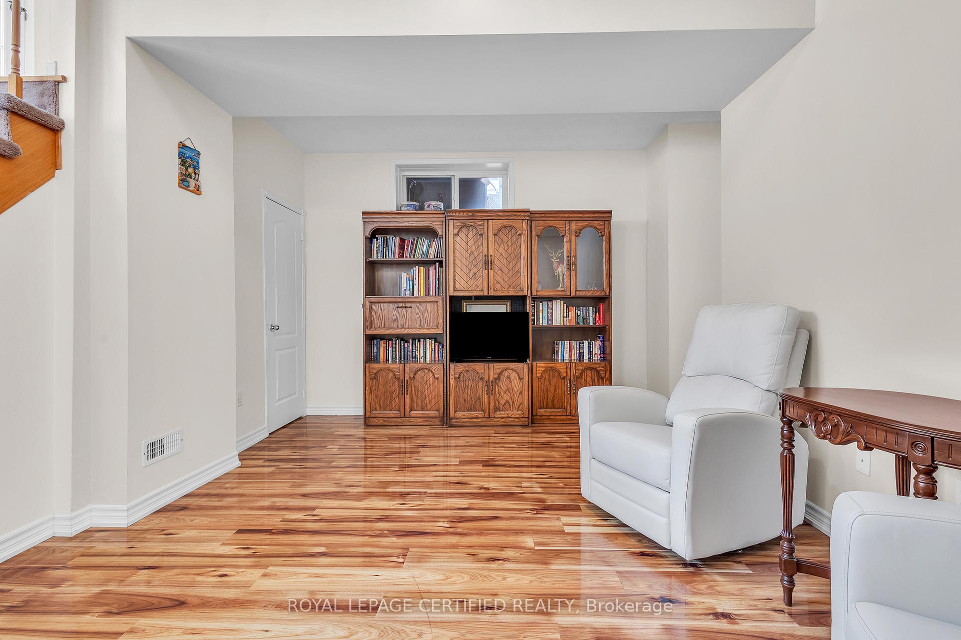 Photo 19 of 38 Dwellers Road, Brampton, Fletcher's Creek Village — HOMEH