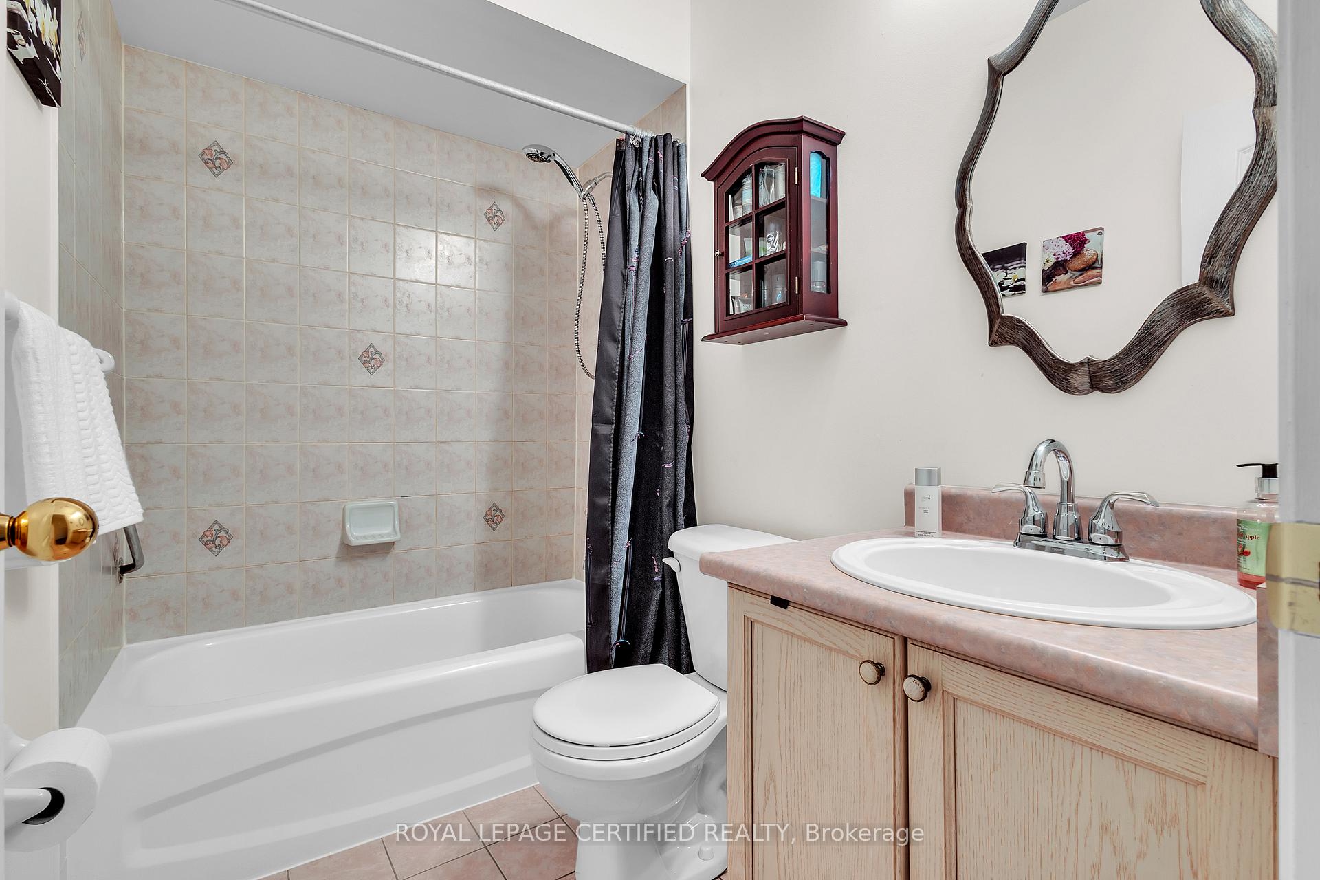 Photo 17 of 38 Dwellers Road, Brampton, Fletcher's Creek Village — HOMEH