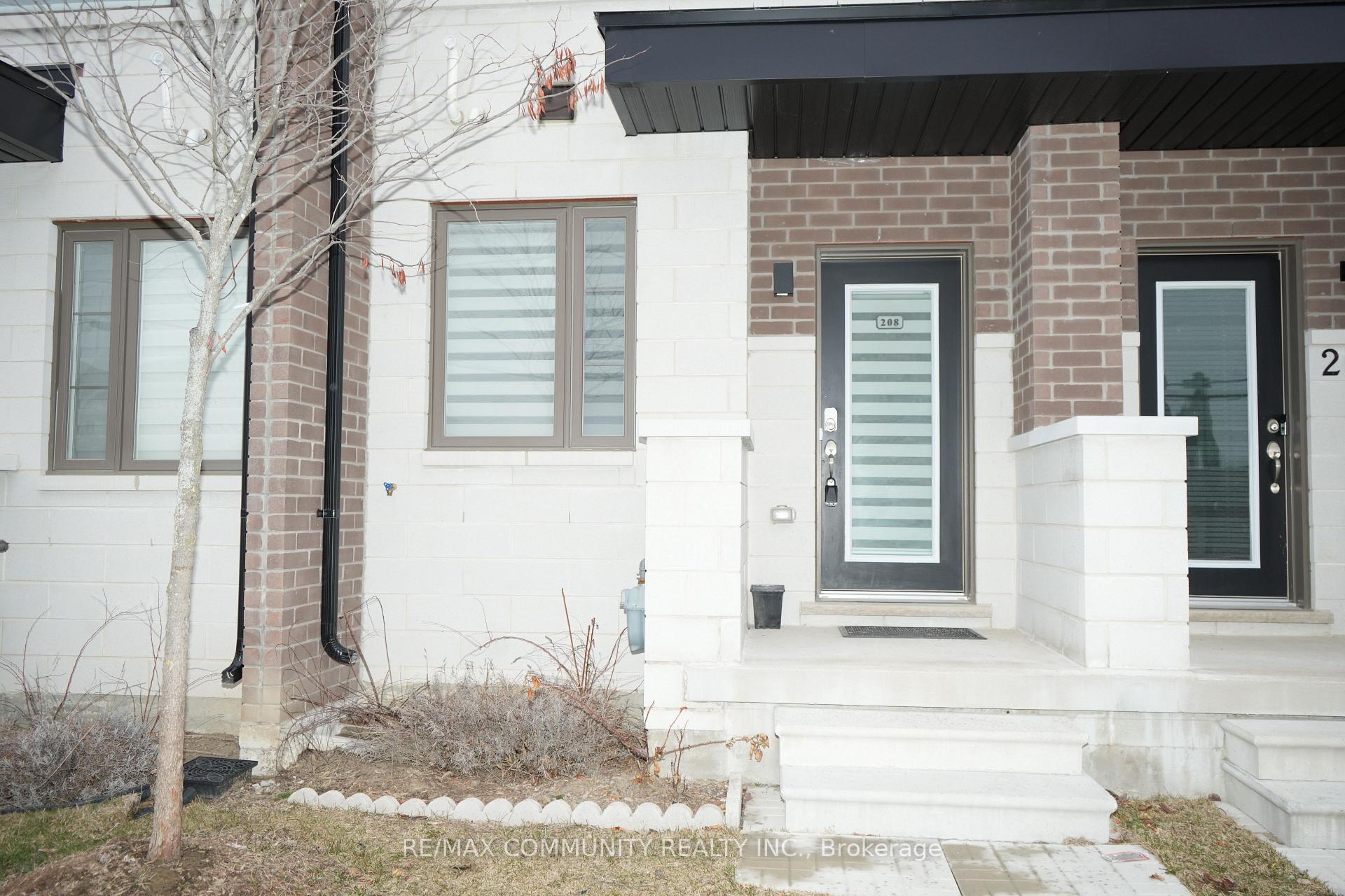 Front of Unit 208, 250 Finch Avenue