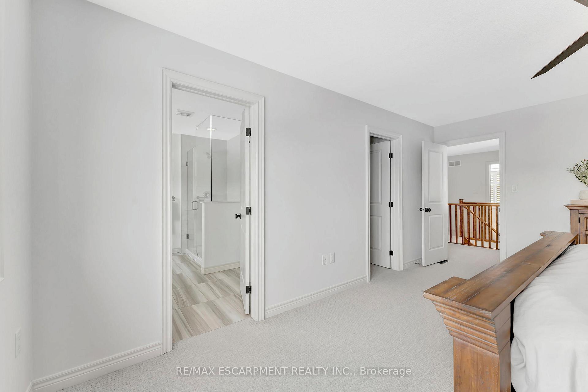Photo 26 of 209 John Frederick Drive, Hamilton, Ancaster — HOMEH