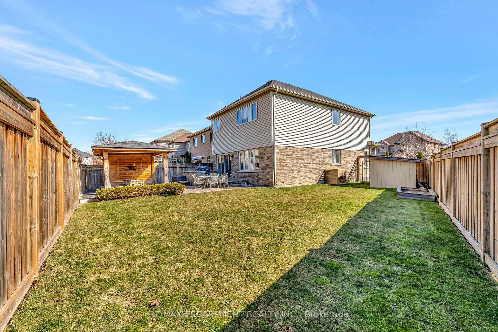Photo 27 of 209 John Frederick Drive, Hamilton, Ancaster — HOMEH