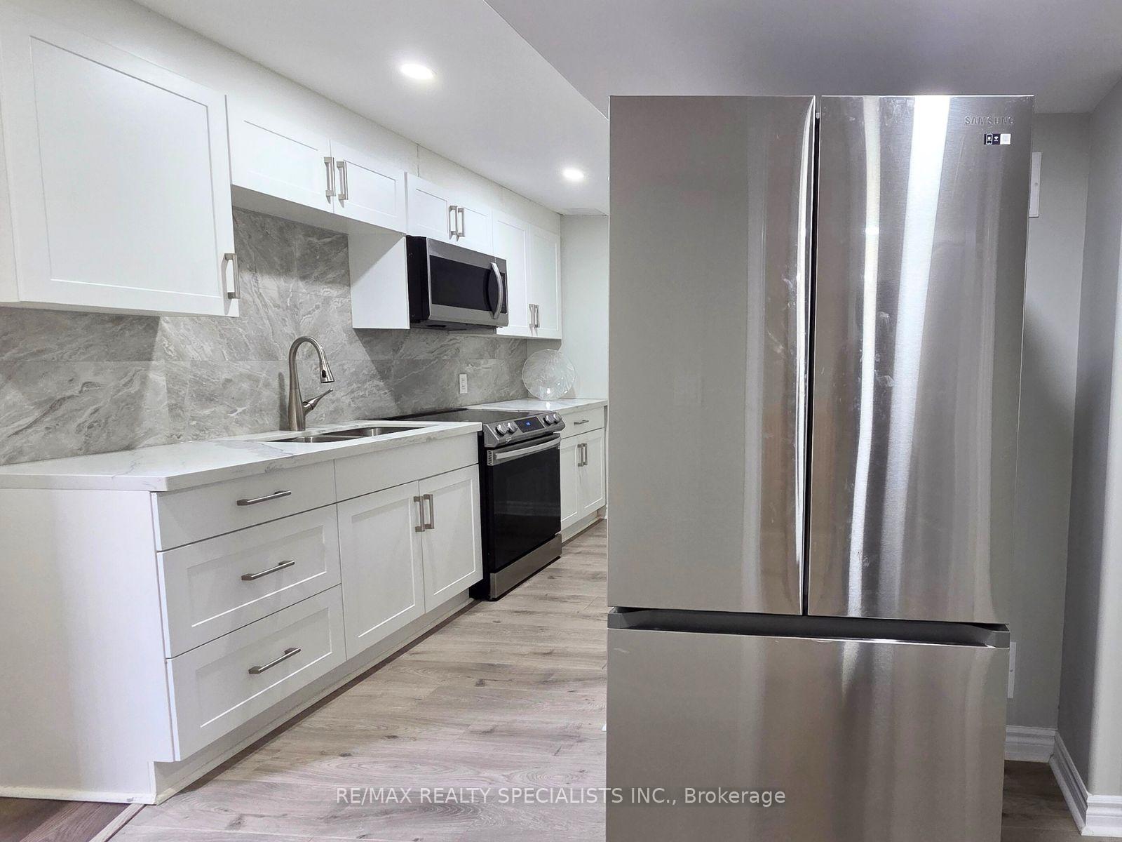 Photo 4 of Unit bsmt, 27 Mistybrook Crescent, Brampton, Fletcher's Meadow — HOMEH