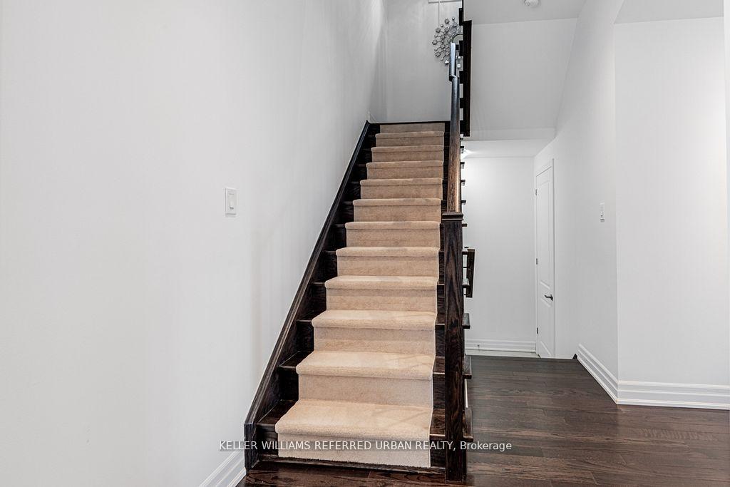 Photo 5 of 56 Wells Orchard Crescent, King, King City — HOMEH
