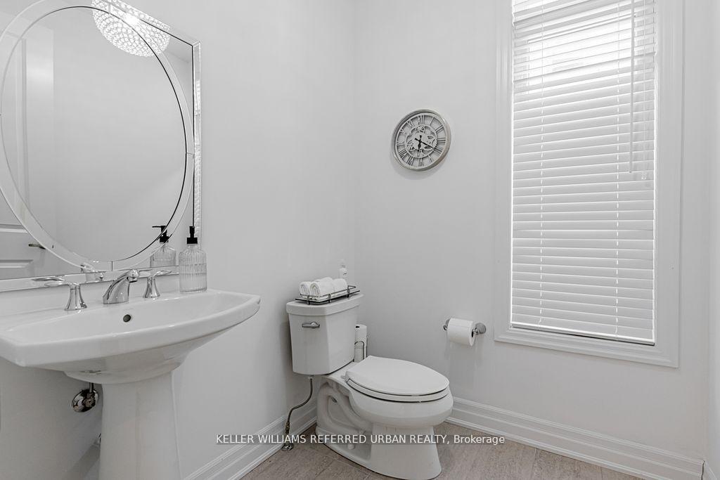 Photo 16 of 56 Wells Orchard Crescent, King, King City — HOMEH