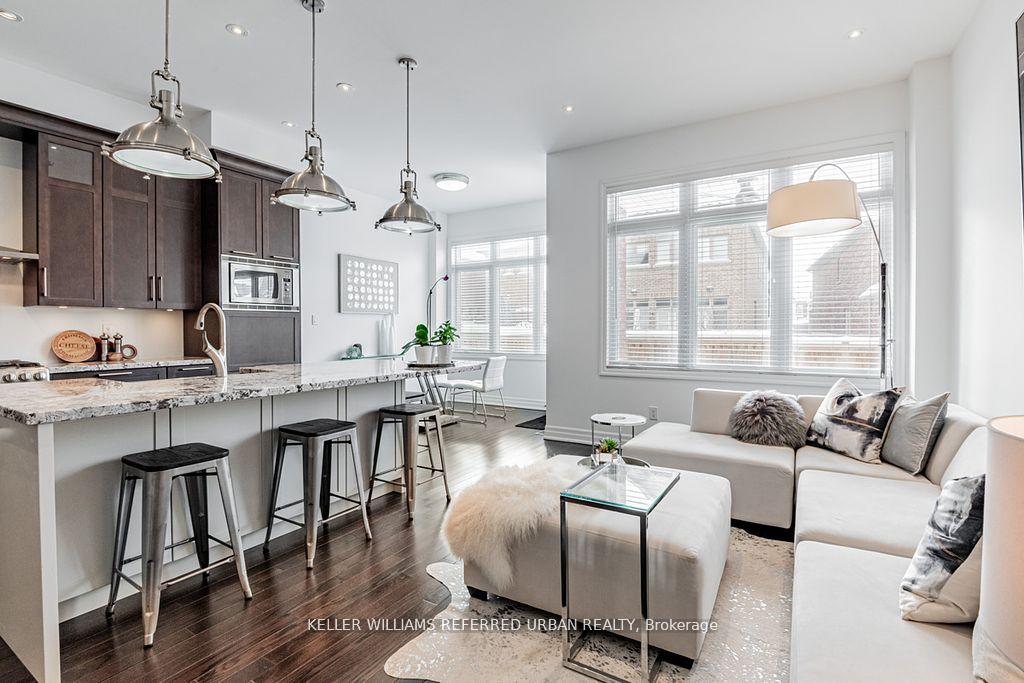 Photo 7 of 56 Wells Orchard Crescent, King, King City — HOMEH