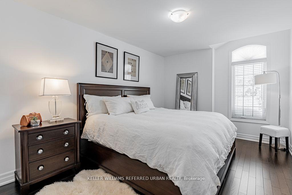 Photo 34 of 56 Wells Orchard Crescent, King, King City — HOMEH