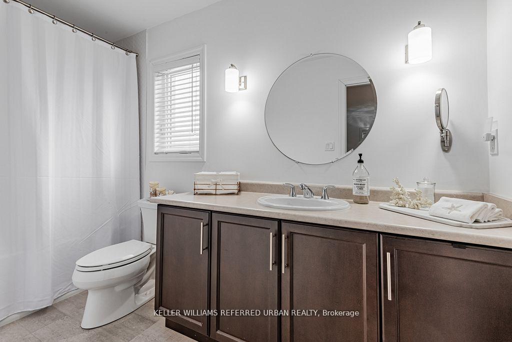 Photo 33 of 56 Wells Orchard Crescent, King, King City — HOMEH