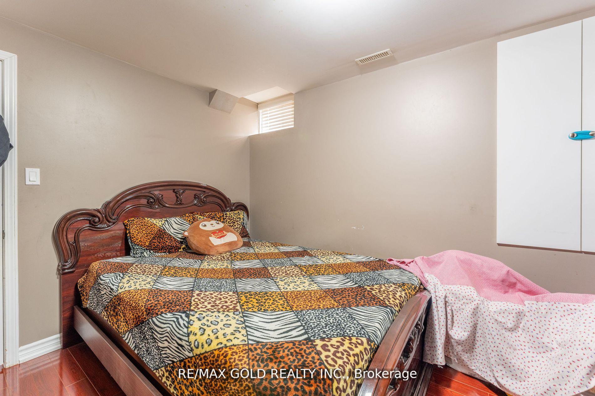 Photo 30 of 16 Runnymede Crescent, Brampton, Sandringham-Wellington — HOMEH