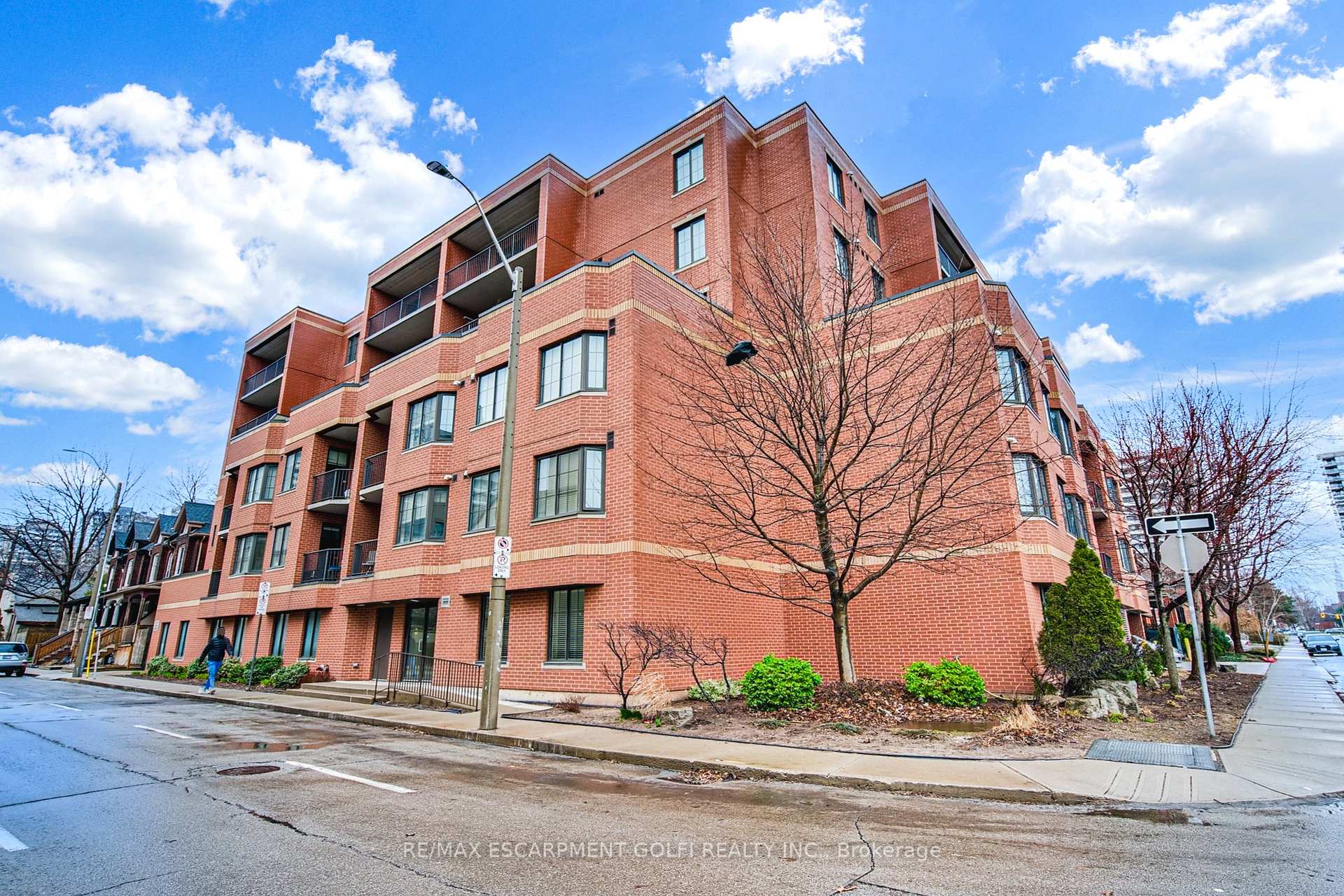 Photo 22 of Unit 401, 47 Caroline Street N, Hamilton, Central — HOMEH