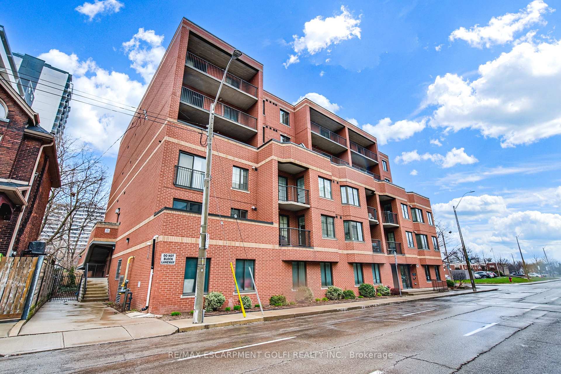 Photo 33 of Unit 401, 47 Caroline Street N, Hamilton, Central — HOMEH