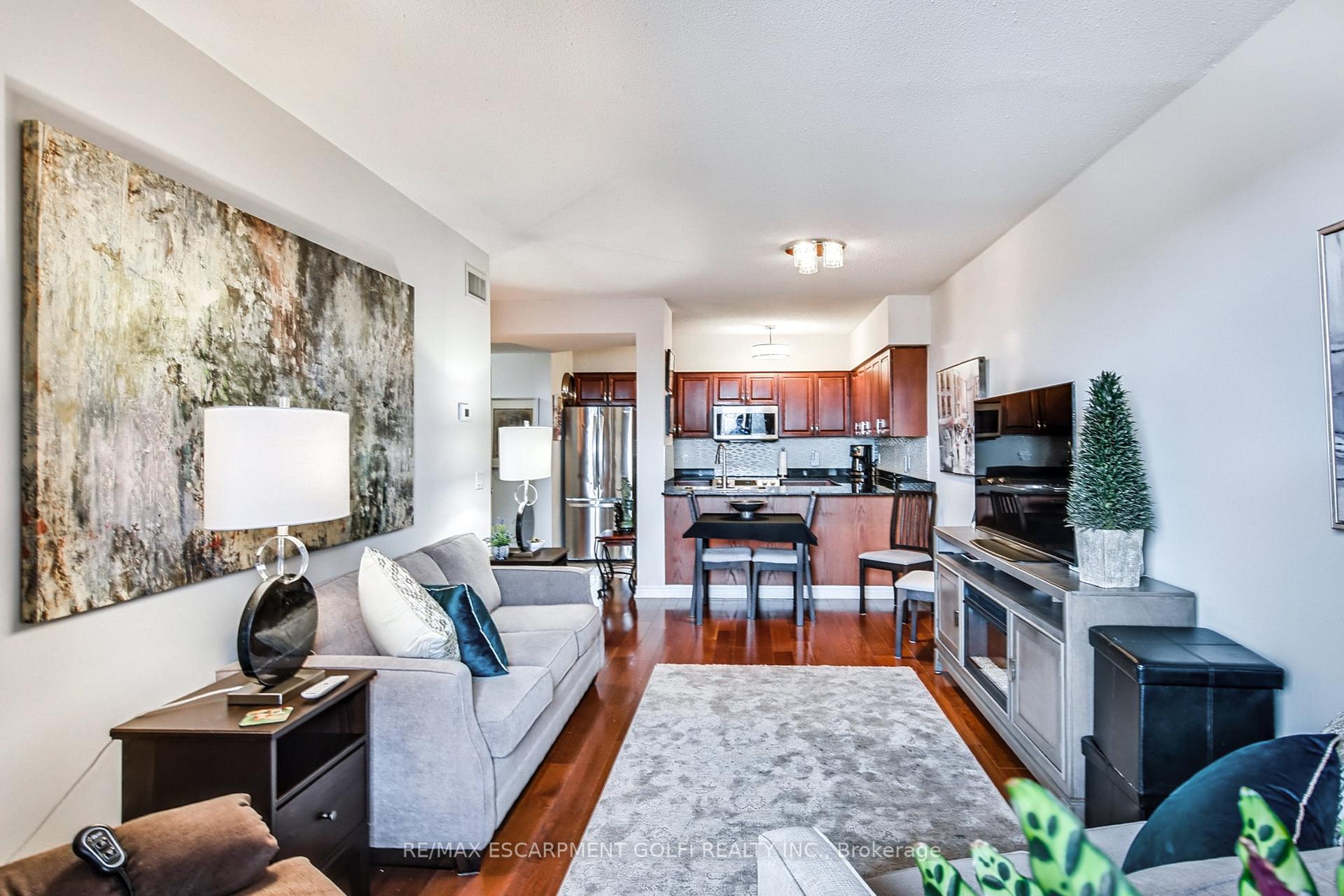 Photo 14 of Unit 401, 47 Caroline Street N, Hamilton, Central — HOMEH