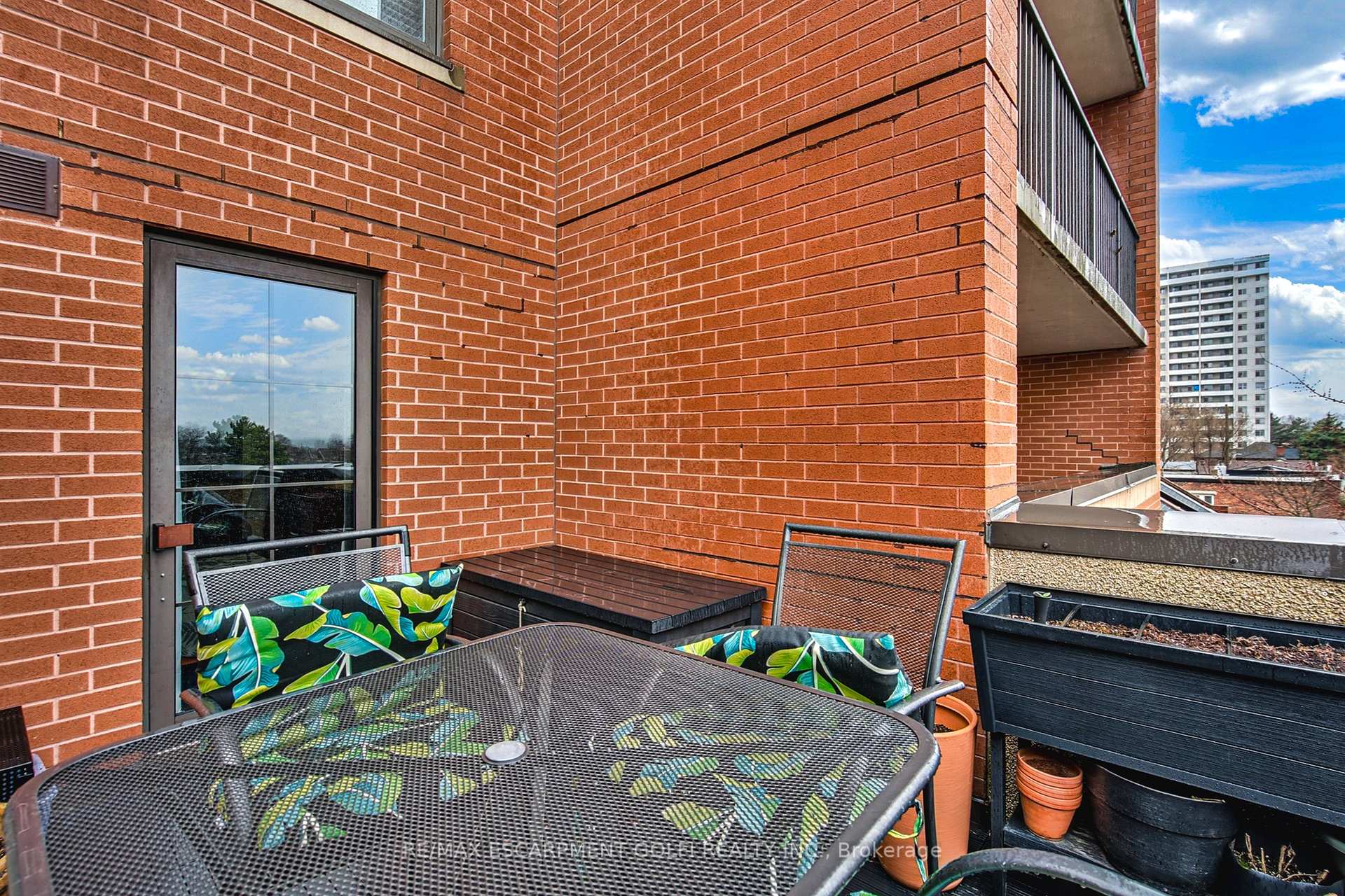Photo 30 of Unit 401, 47 Caroline Street N, Hamilton, Central — HOMEH