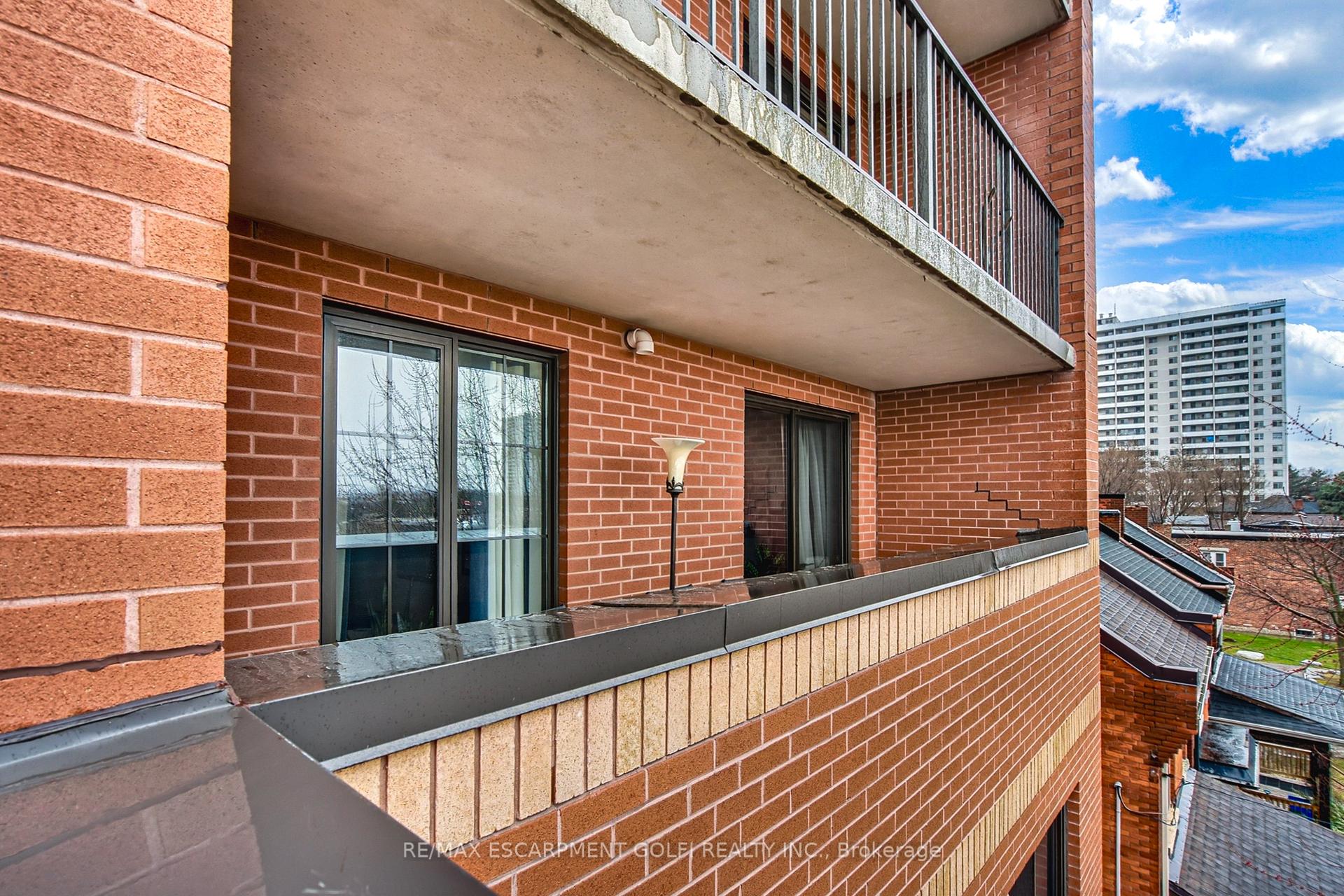 Photo 31 of Unit 401, 47 Caroline Street N, Hamilton, Central — HOMEH