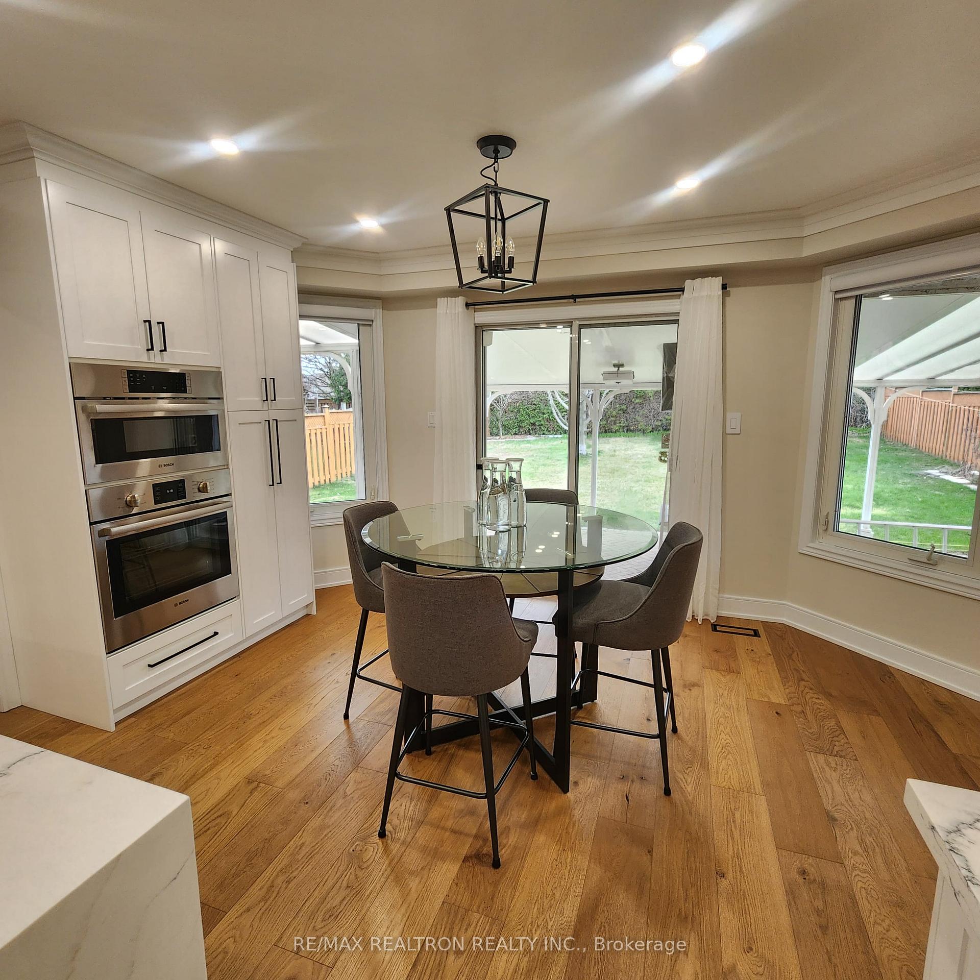 Photo 8 of 1530 Oakburn Street, Pickering, Highbush — HOMEH