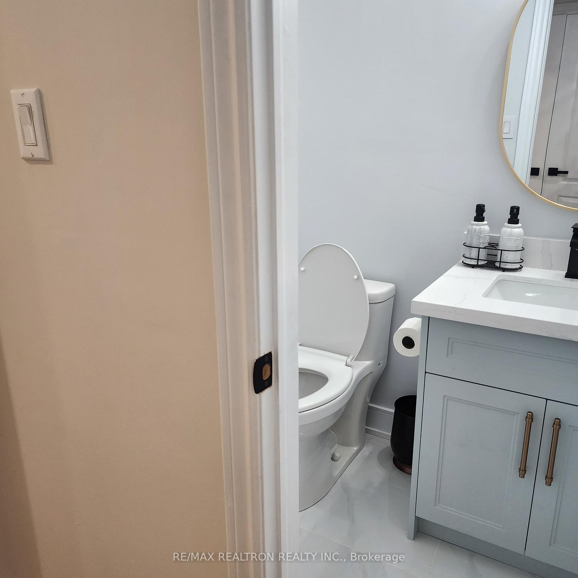 Photo 6 of 1530 Oakburn Street, Pickering, Highbush — HOMEH