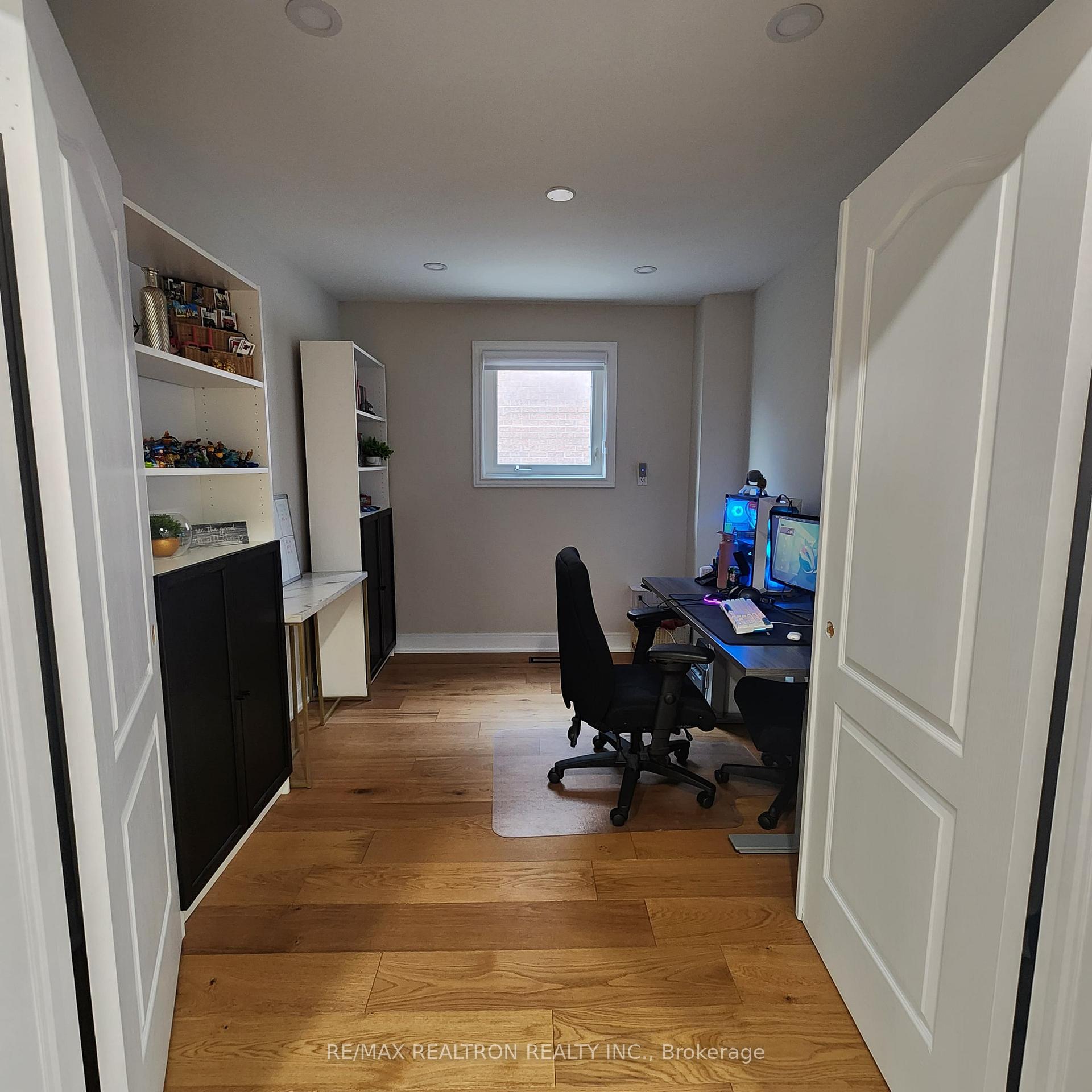 Photo 9 of 1530 Oakburn Street, Pickering, Highbush — HOMEH