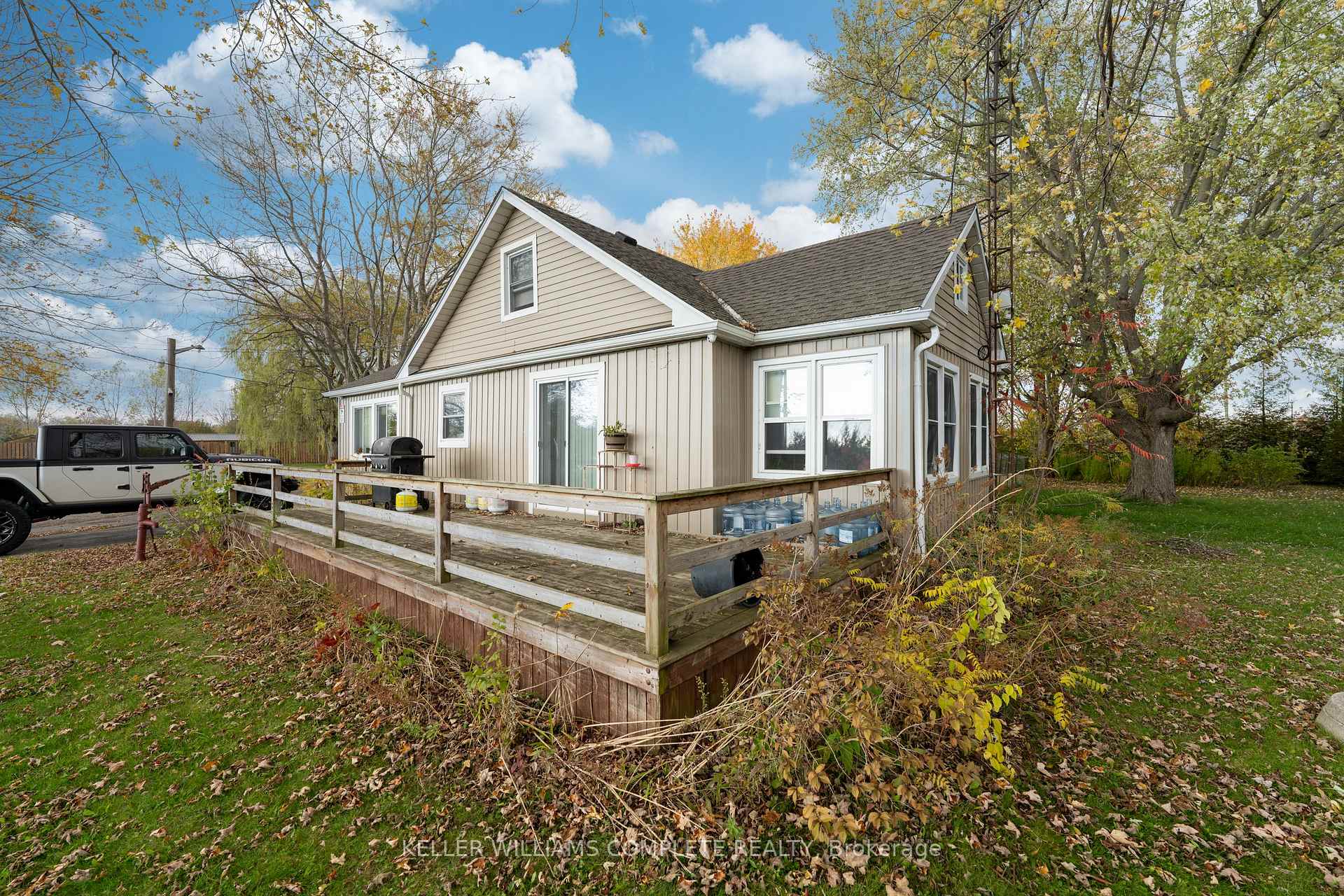Photo 1 of 5416 Beach Road, Port Colborne, Sherkston — HOMEH
