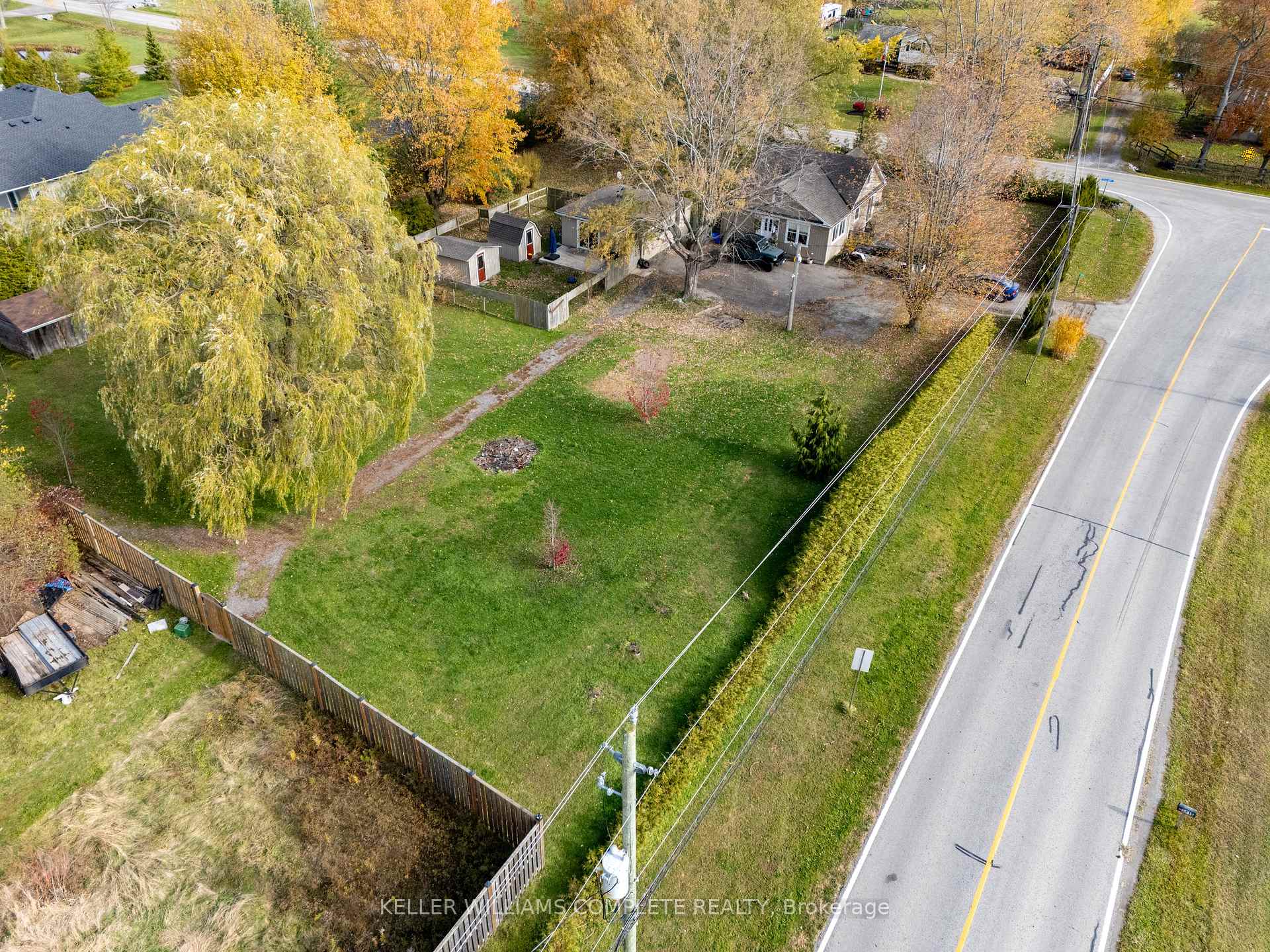 Photo 2 of 5416 Beach Road, Port Colborne, Sherkston — HOMEH