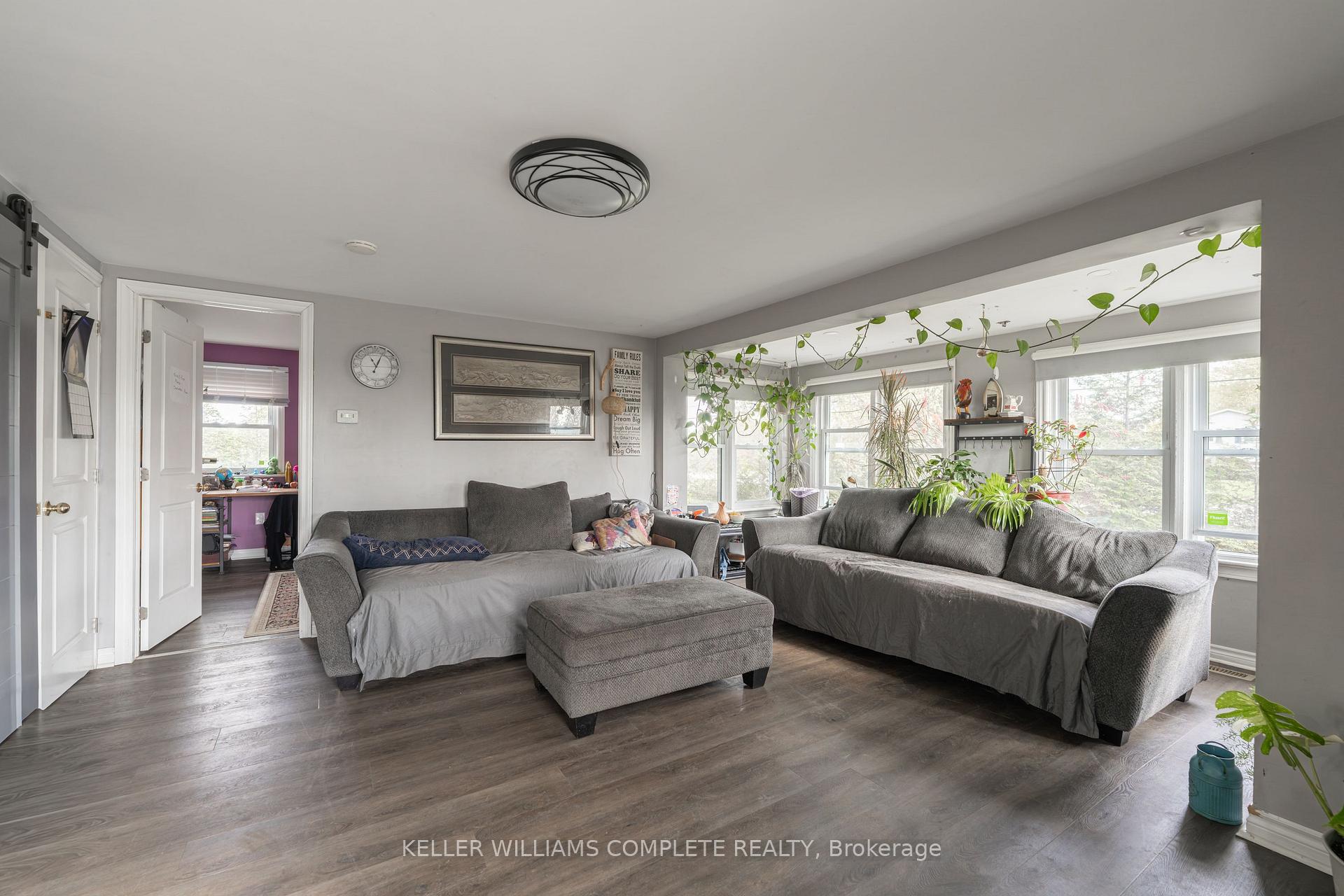 Photo 5 of 5416 Beach Road, Port Colborne, Sherkston — HOMEH